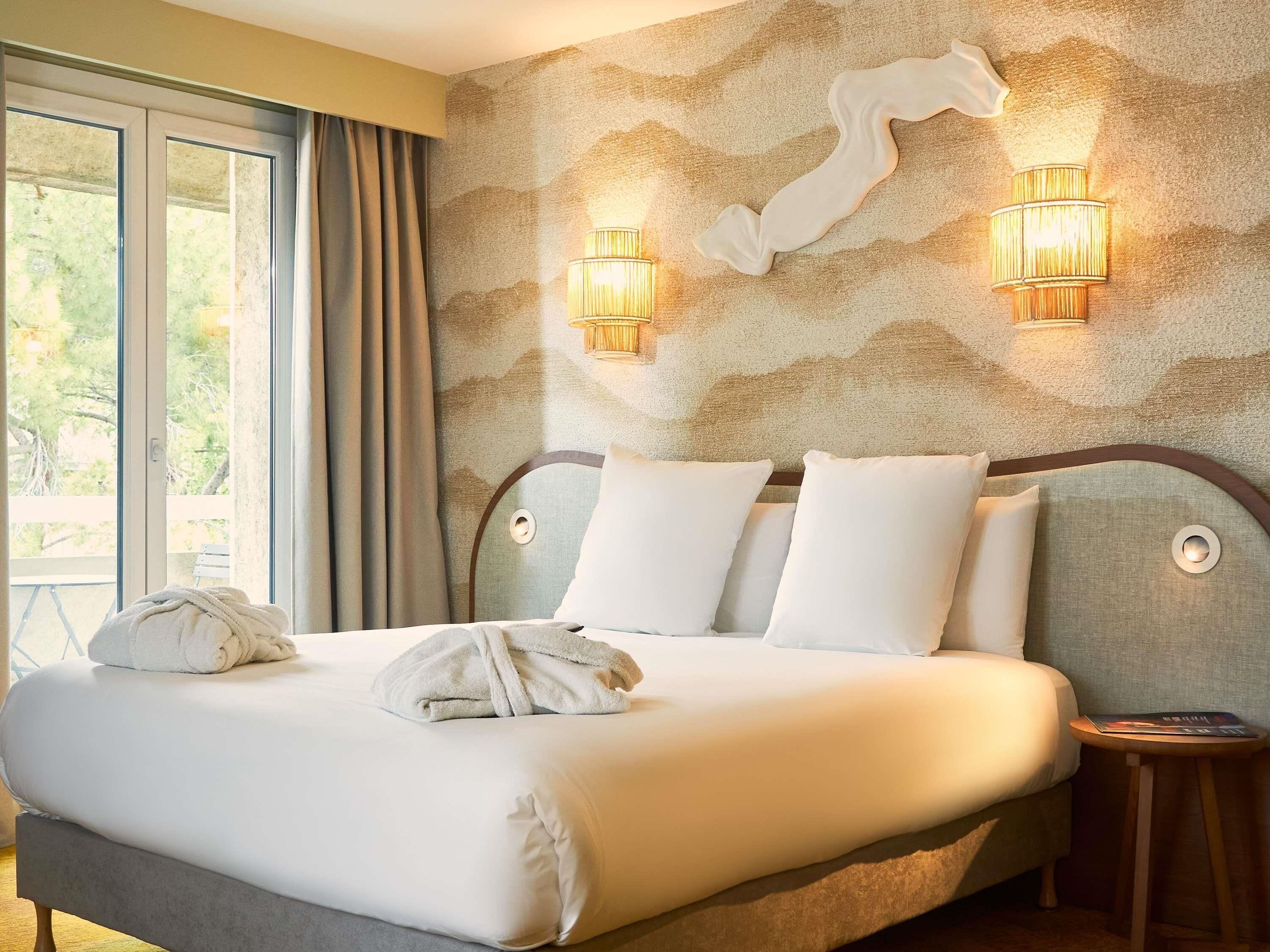 Suite, 1 Double Bed with Sofa bed
