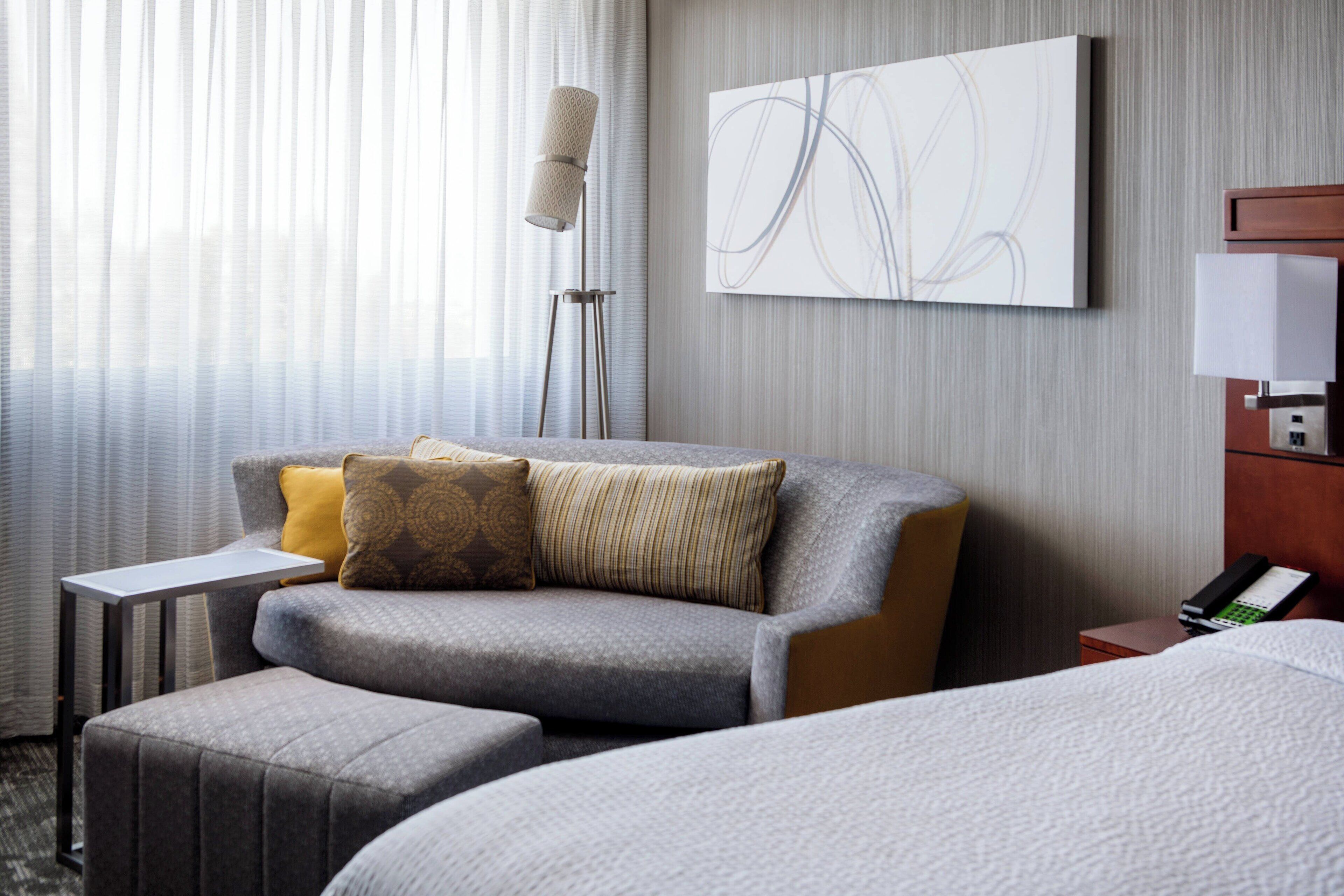 Room, 1 King Bed with Sofa bed, Hearing Accessible