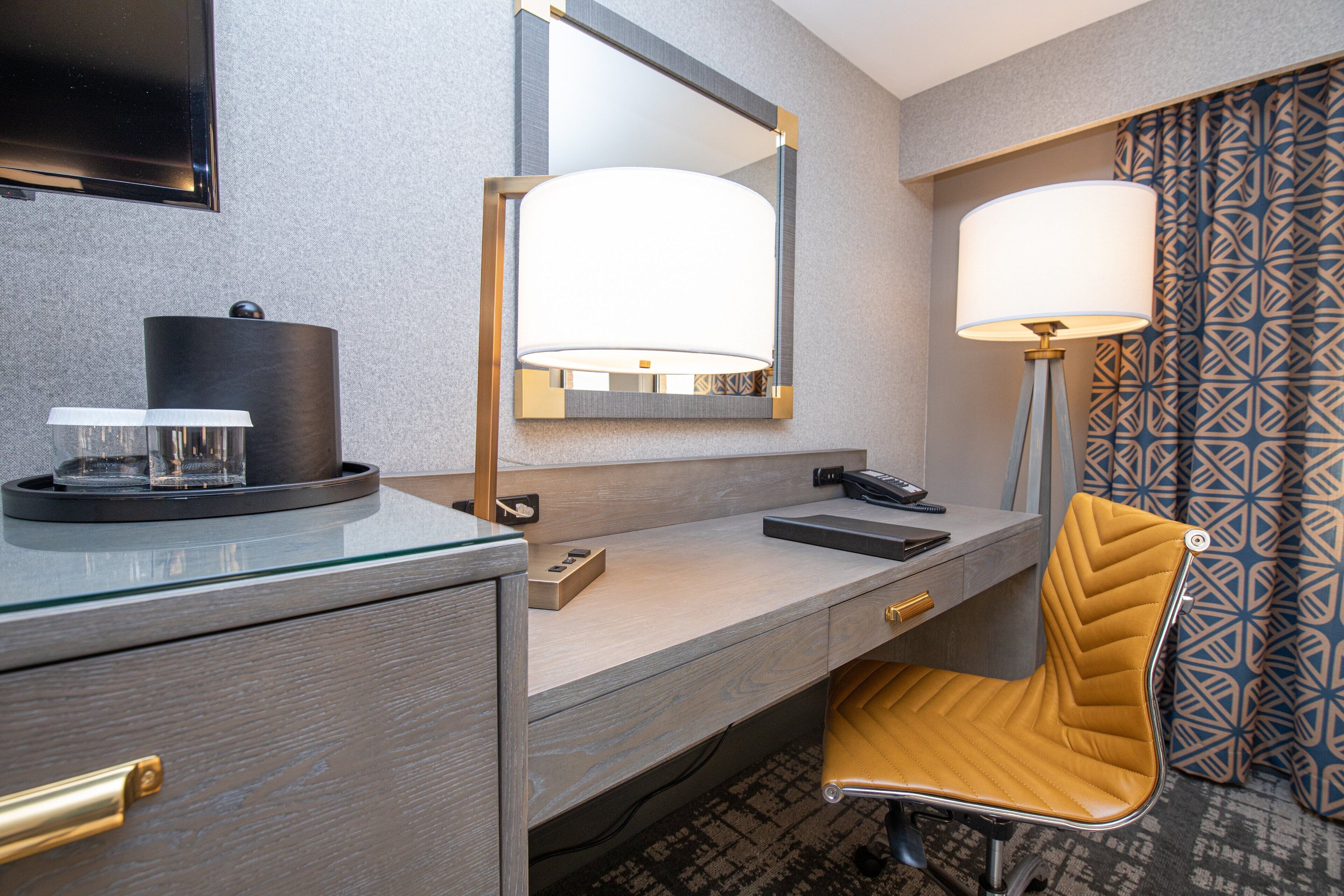Standard Room, 2 Queen Beds, Accessible Bathtub (Mobility)