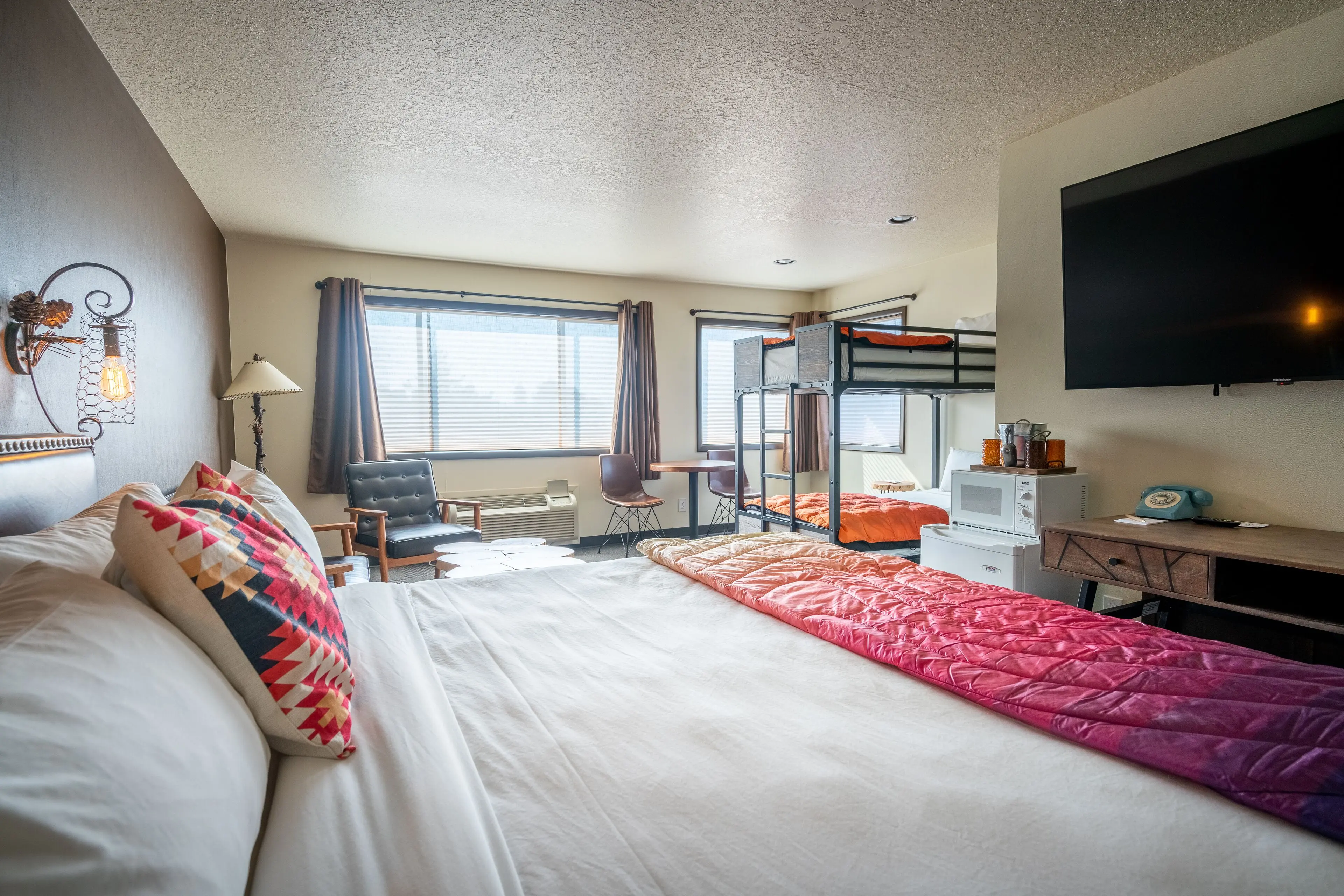 Bunk Crew King Pet Friendly Bunk Crew King Pet Friendly