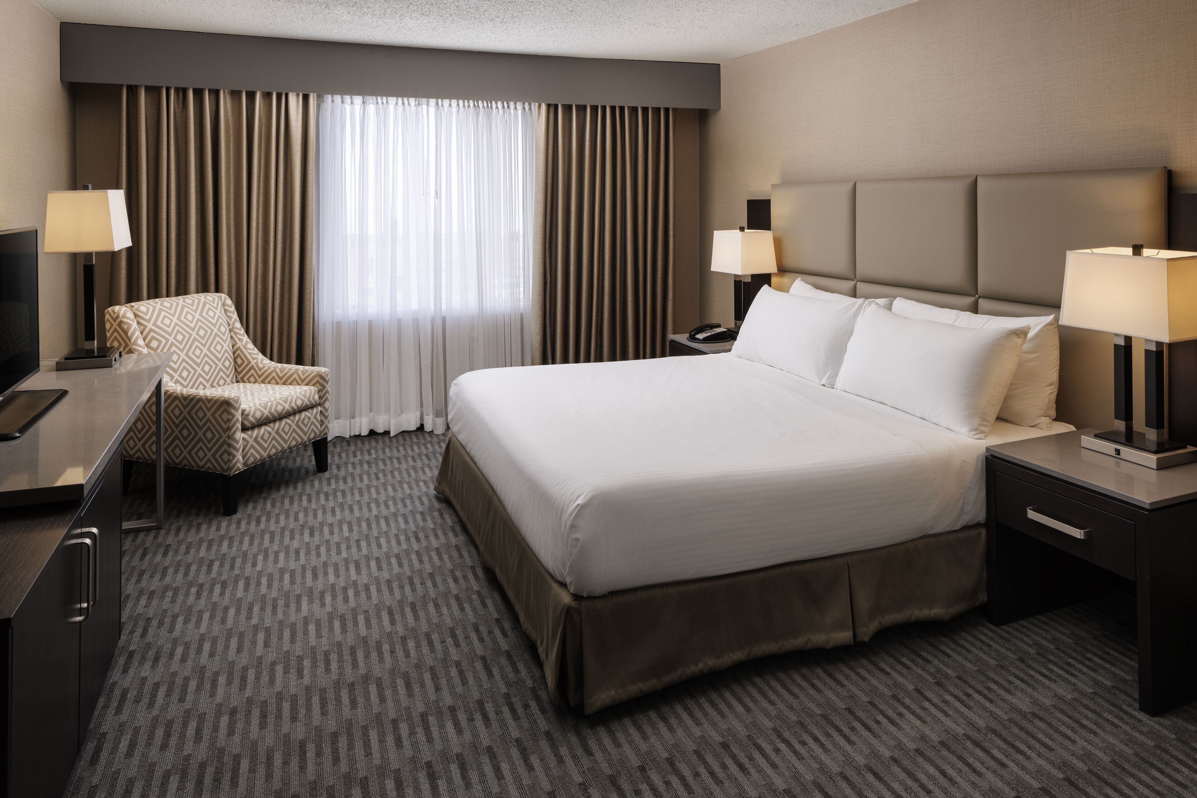 Standard Room, 1 King Bed