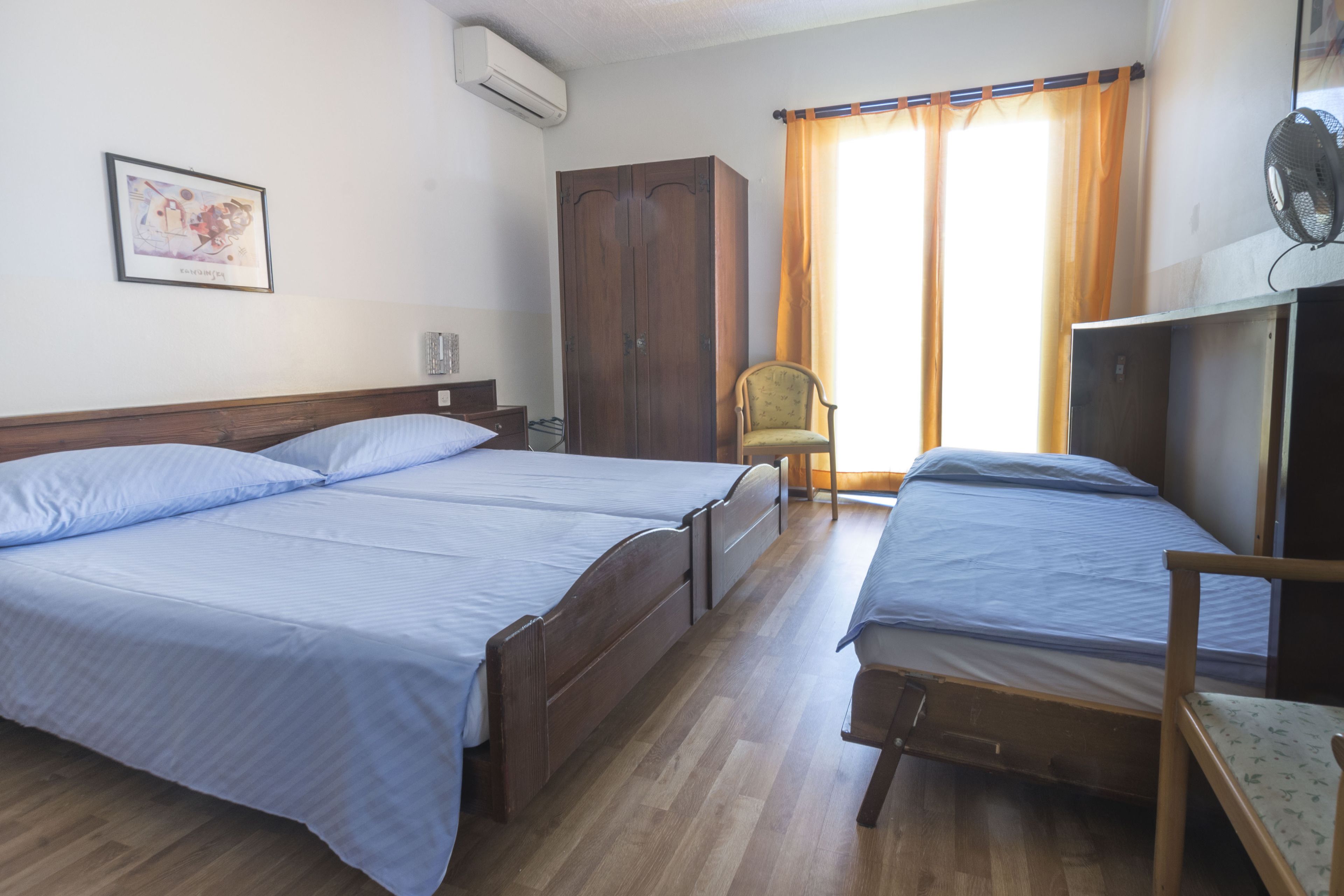 Triple Room