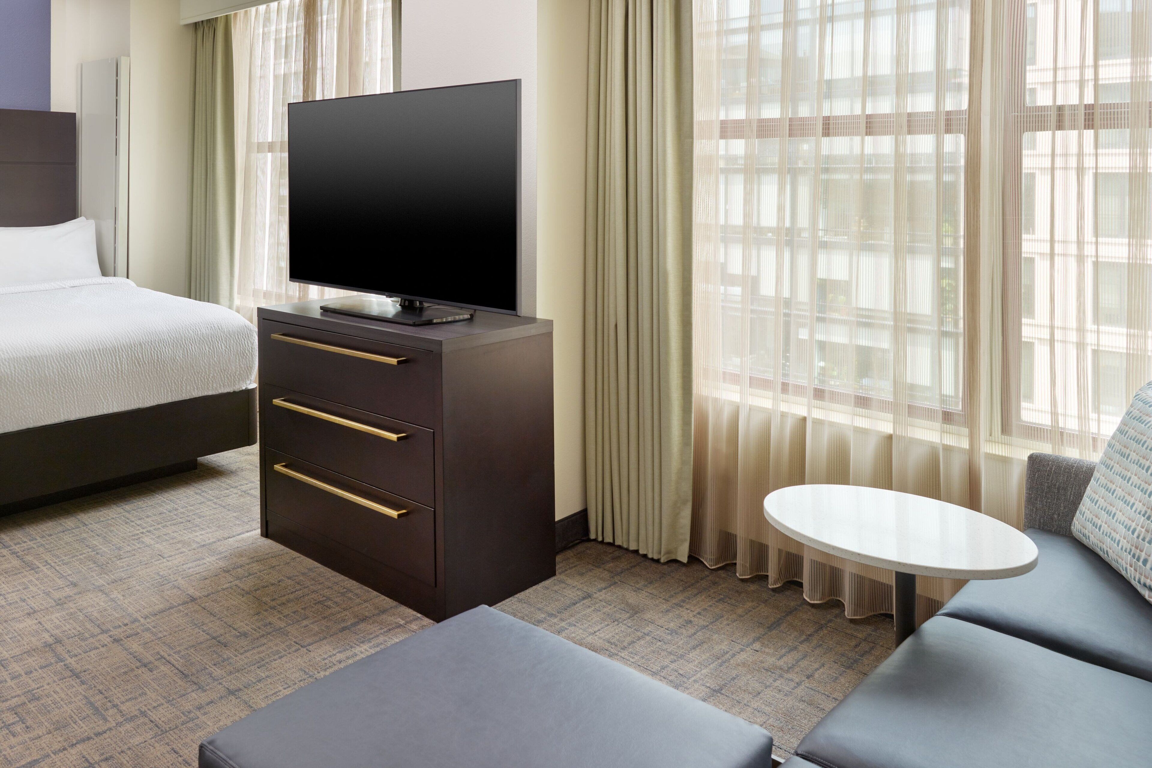 Studio, 1 Queen Bed with Sofa bed