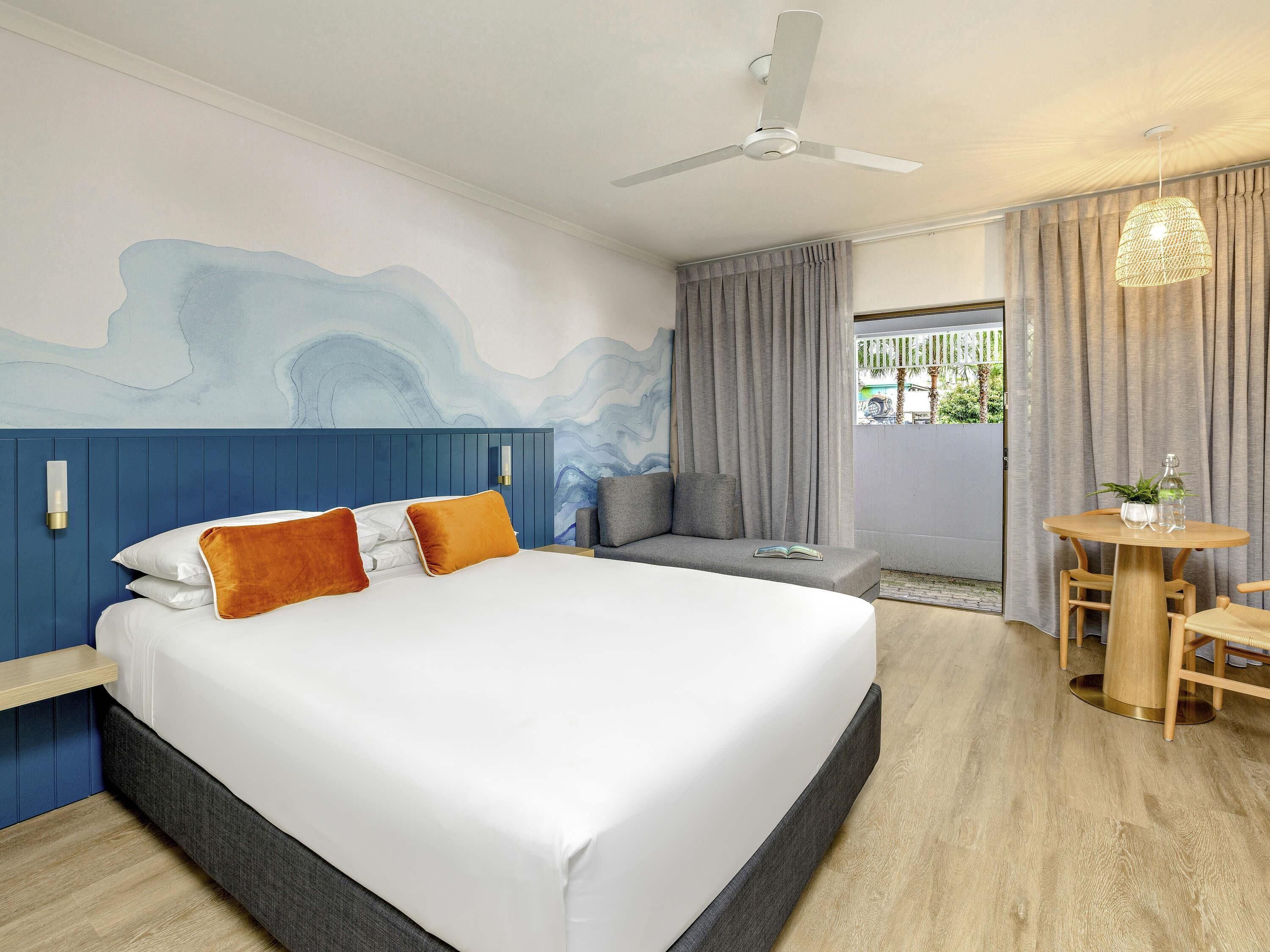 Standard Room, 1 Queen Bed