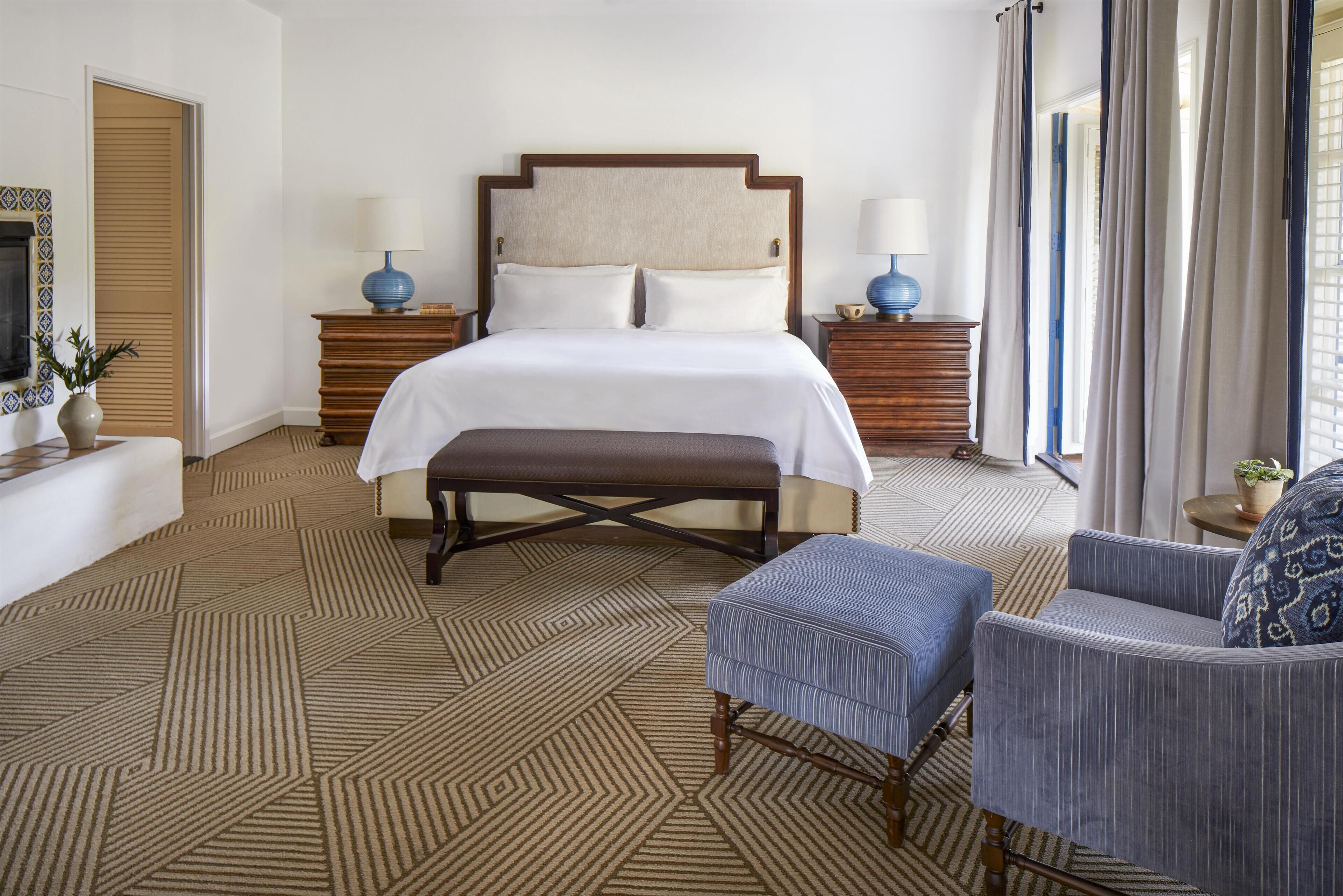 Suite, 1 King Bed, Kitchenette