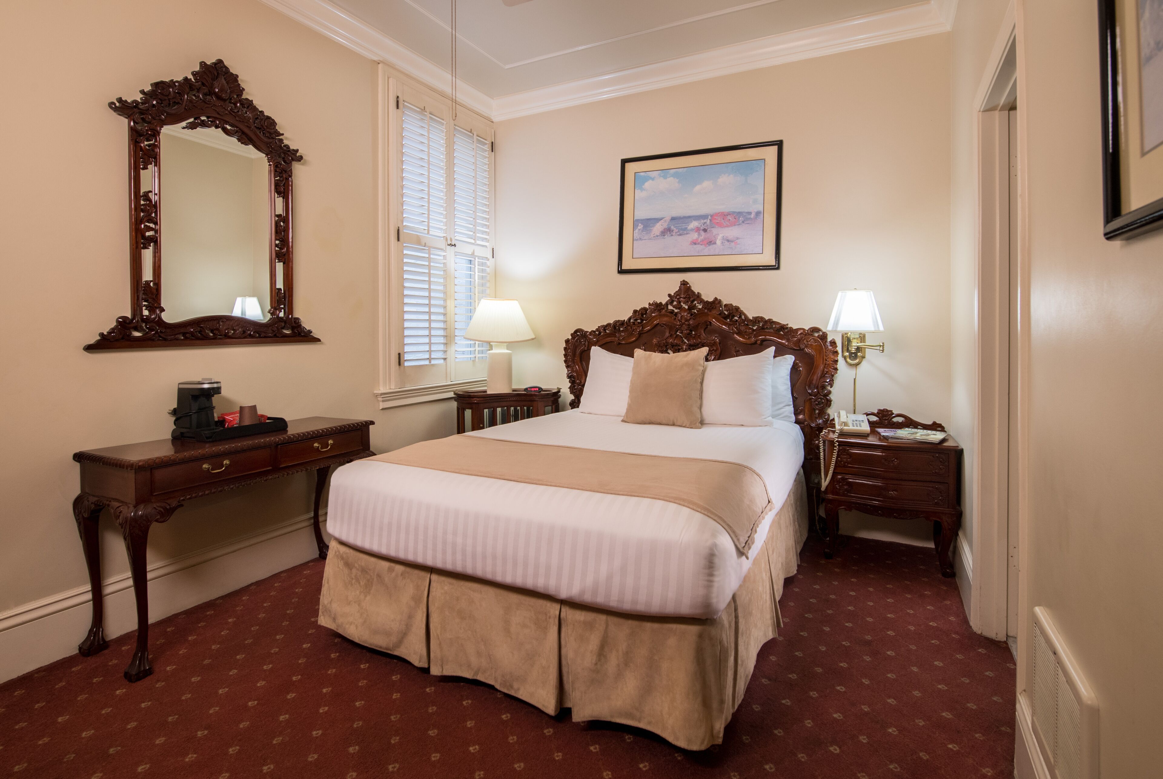 Standard Room, 1 Queen Bed