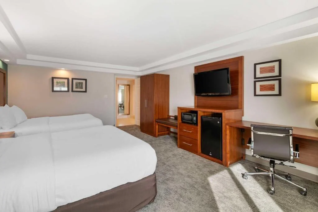 Room, 2 Queen Beds, Hearing Accessible, Non Smoking (Mobility)