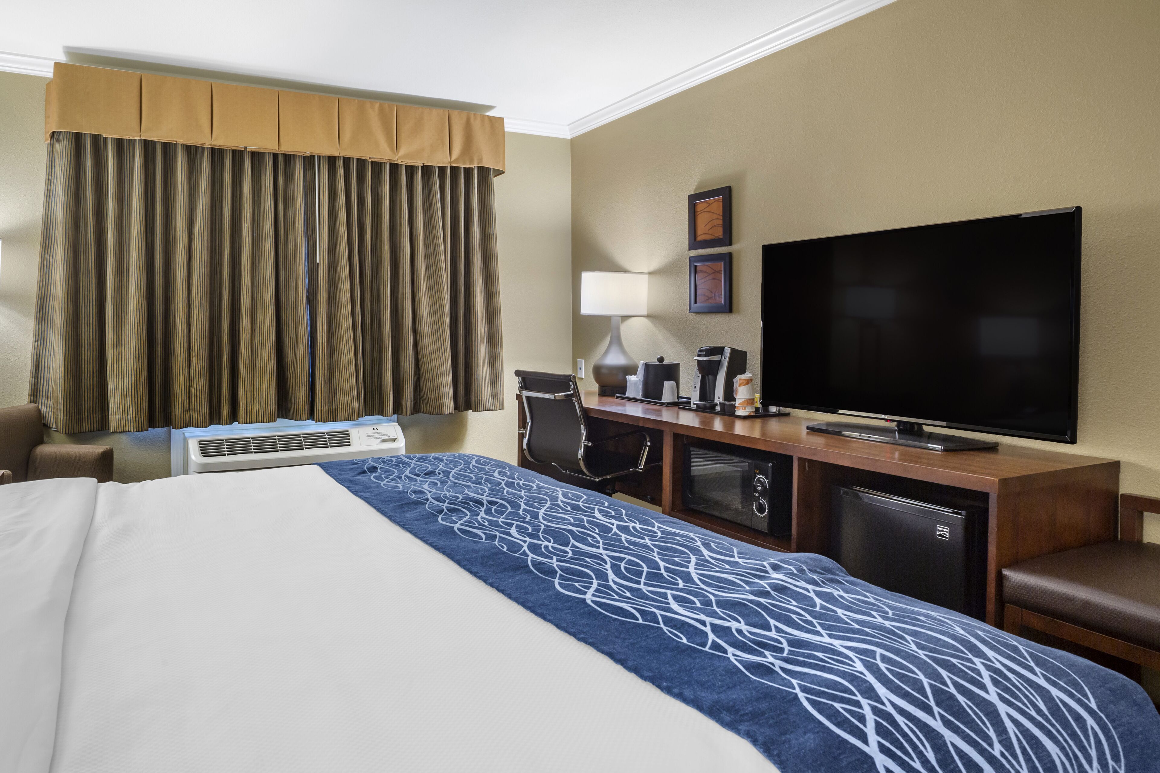 Deluxe Room, 1 King Bed, Non Smoking