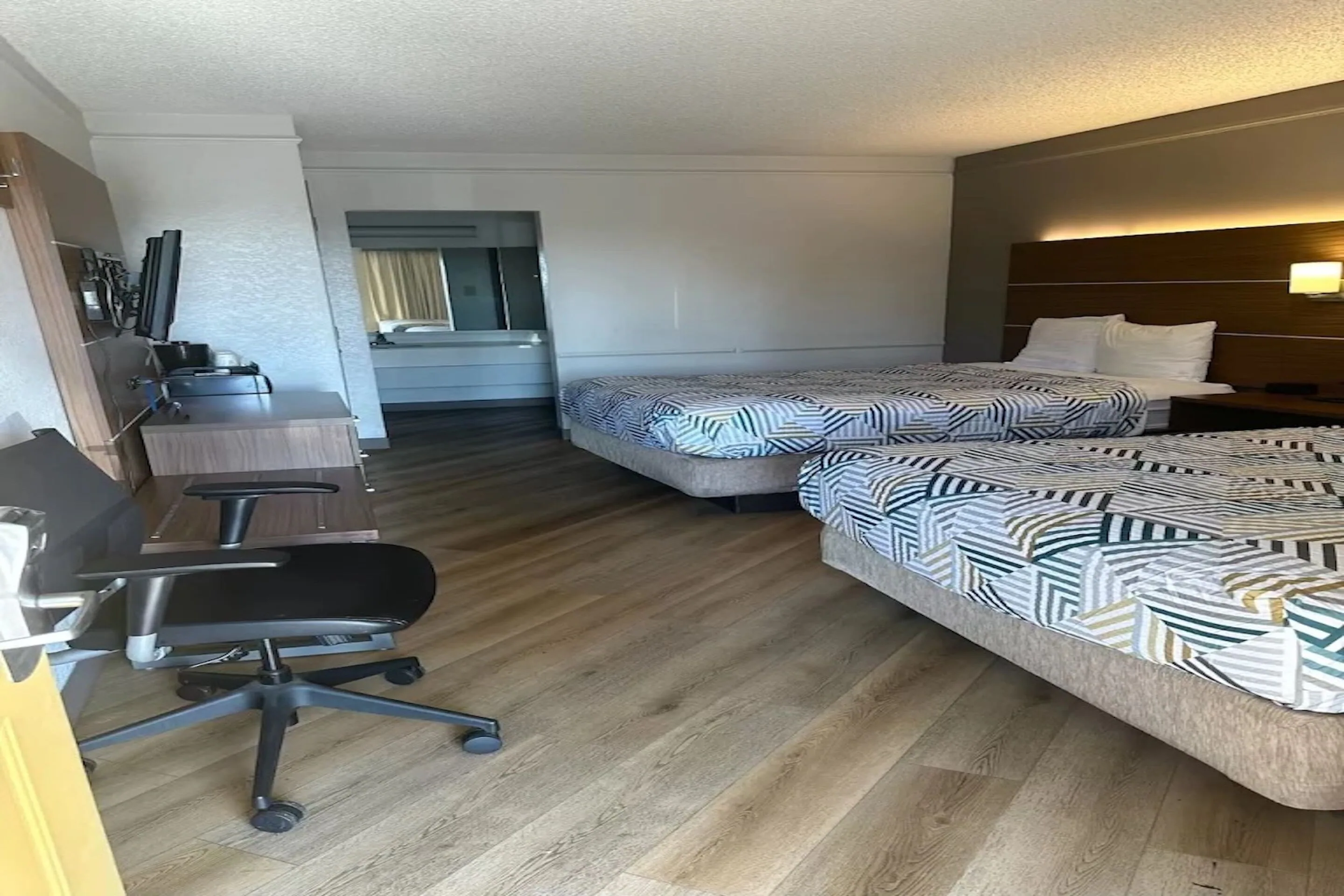 Deluxe Room, 2 Queen Beds, Non Smoking, Refrigerator & Microwave