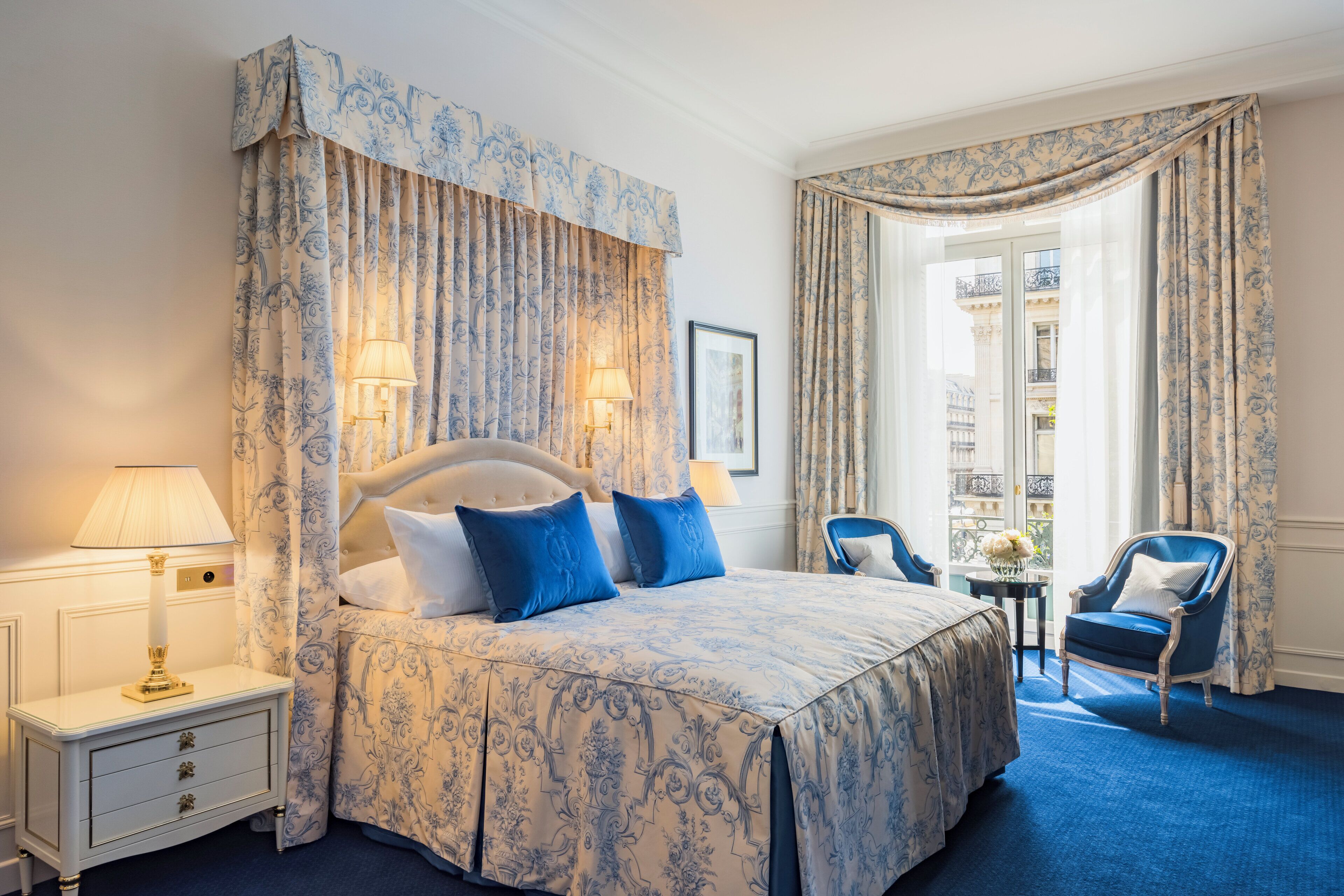 Premium Room, 1 King Bed, Balcony