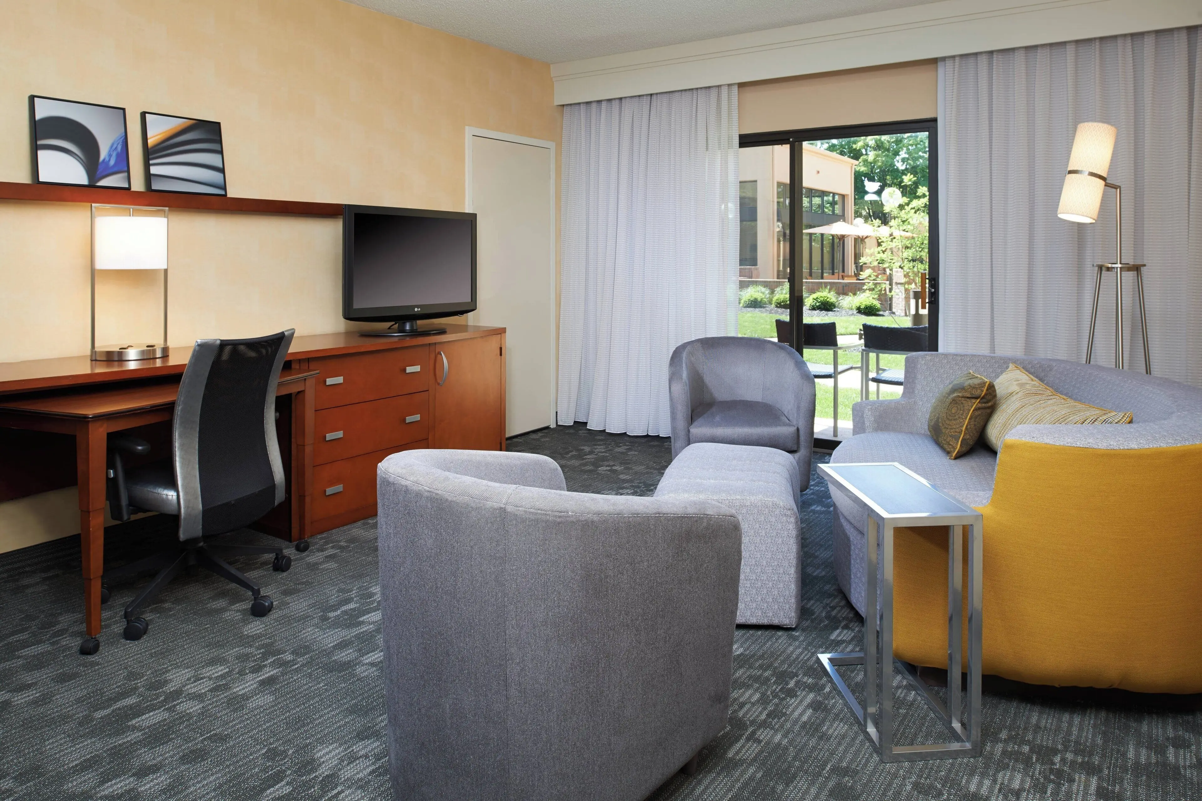 Room, 1 King Bed with Sofa bed (Mobility/Hearing Access, Roll-in Shwr) Room, 1 King Bed with Sofa bed (Mobility/Hearing Access, Roll-in Shwr)