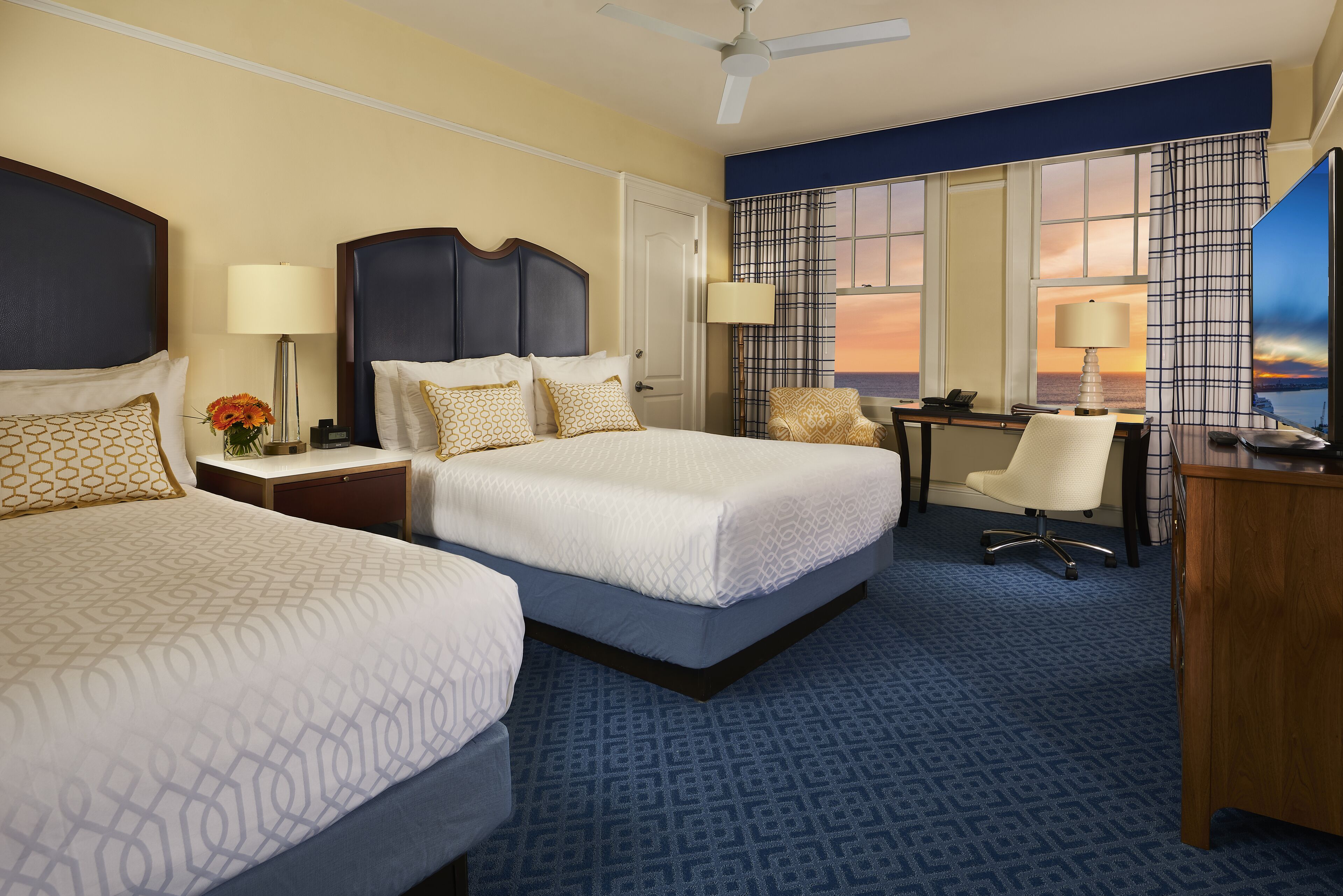 Deluxe Room, 2 Queen Beds, Ocean View