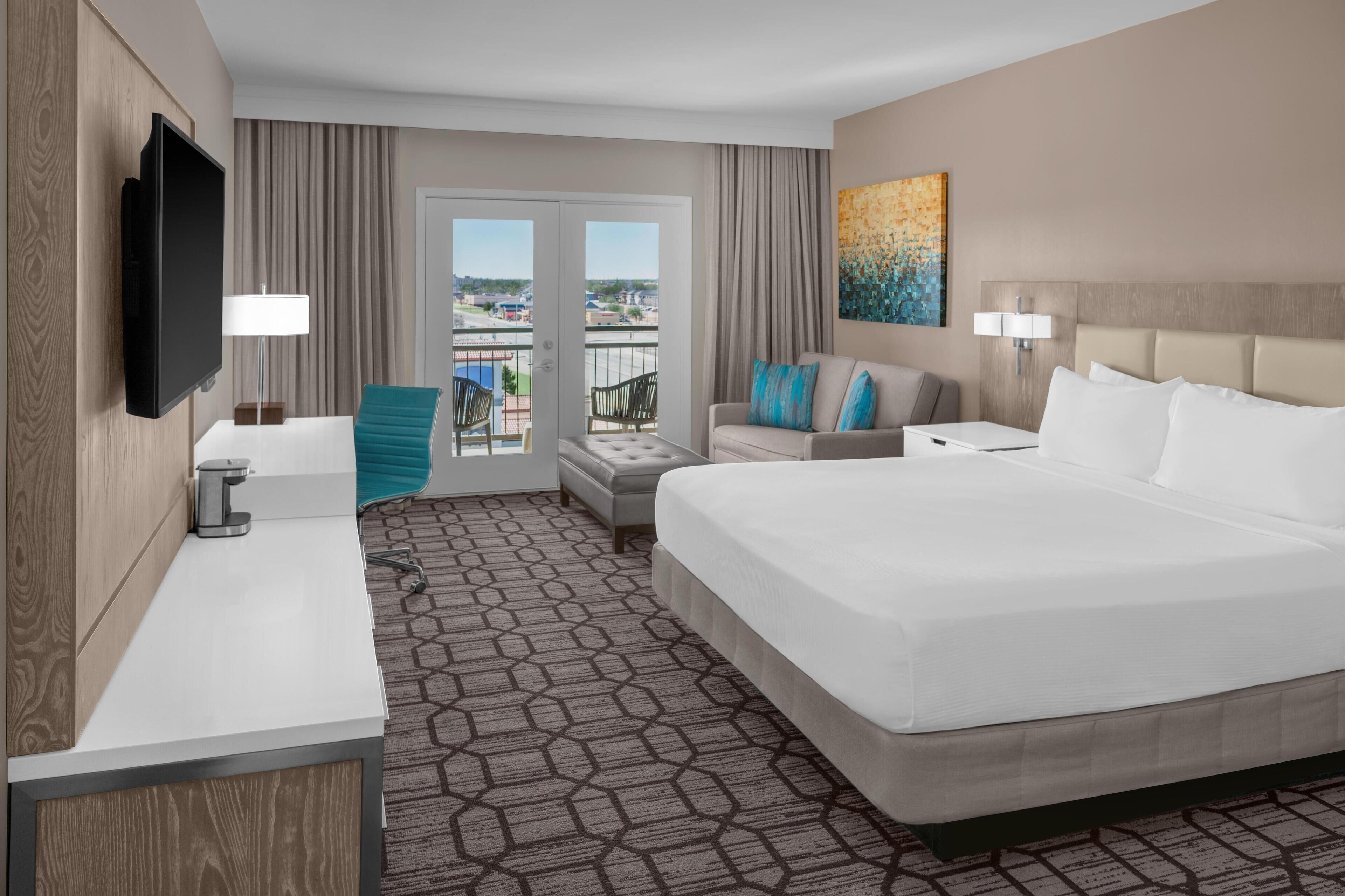 Room, 1 King Bed, Balcony