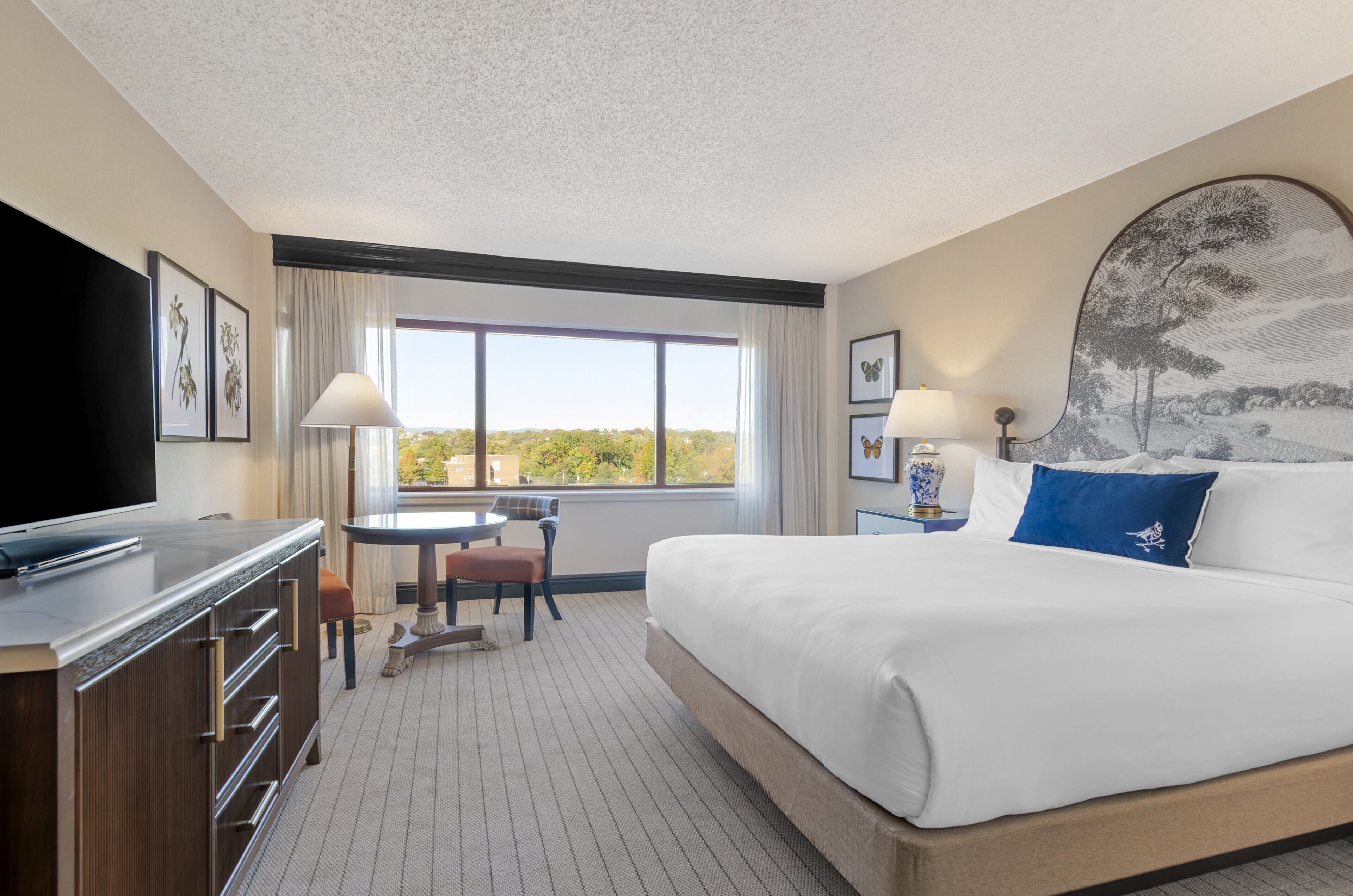 Deluxe Room, 1 Queen Bed