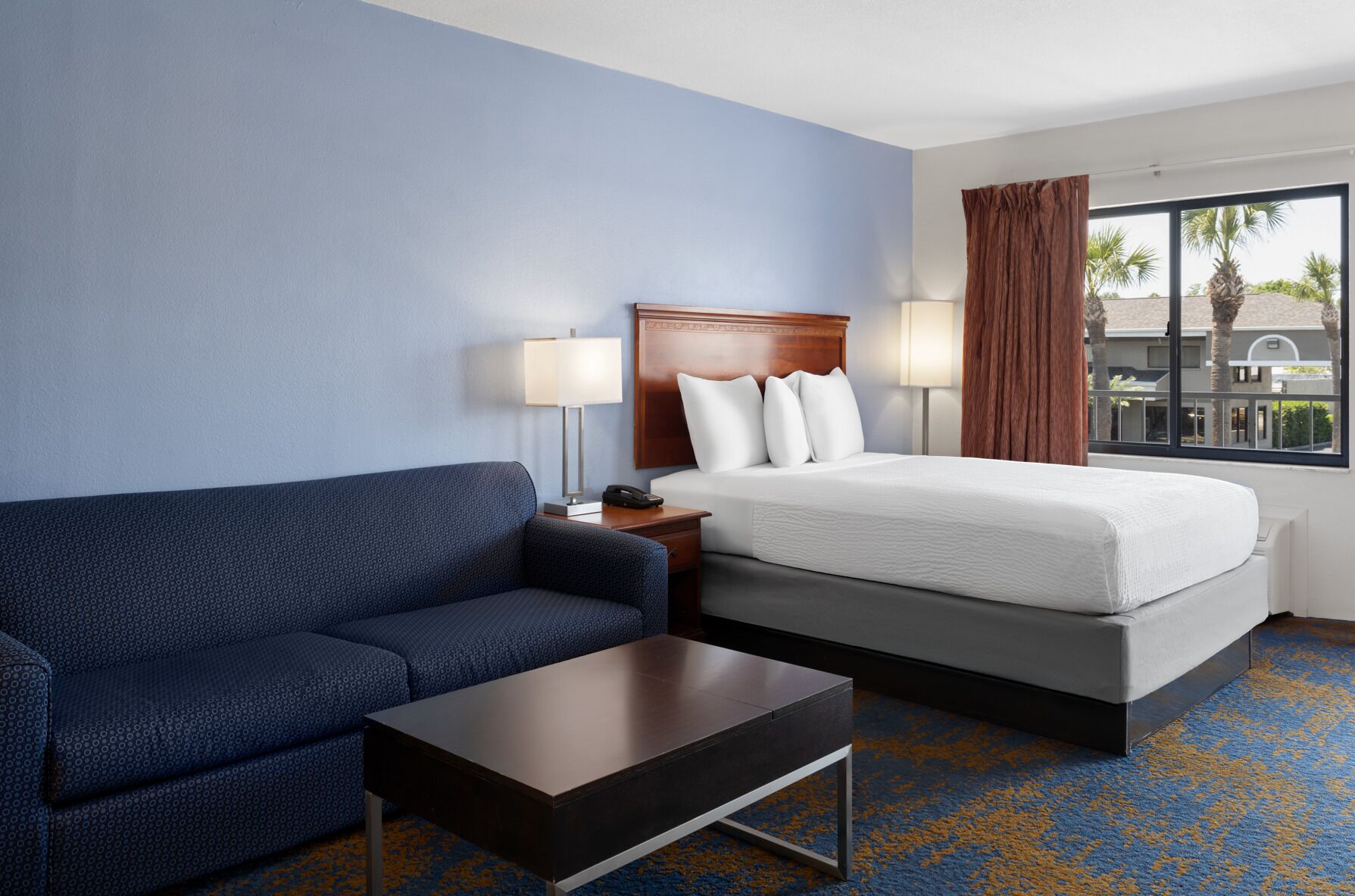 Suite, 1 Queen Bed, Non Smoking, Kitchenette
