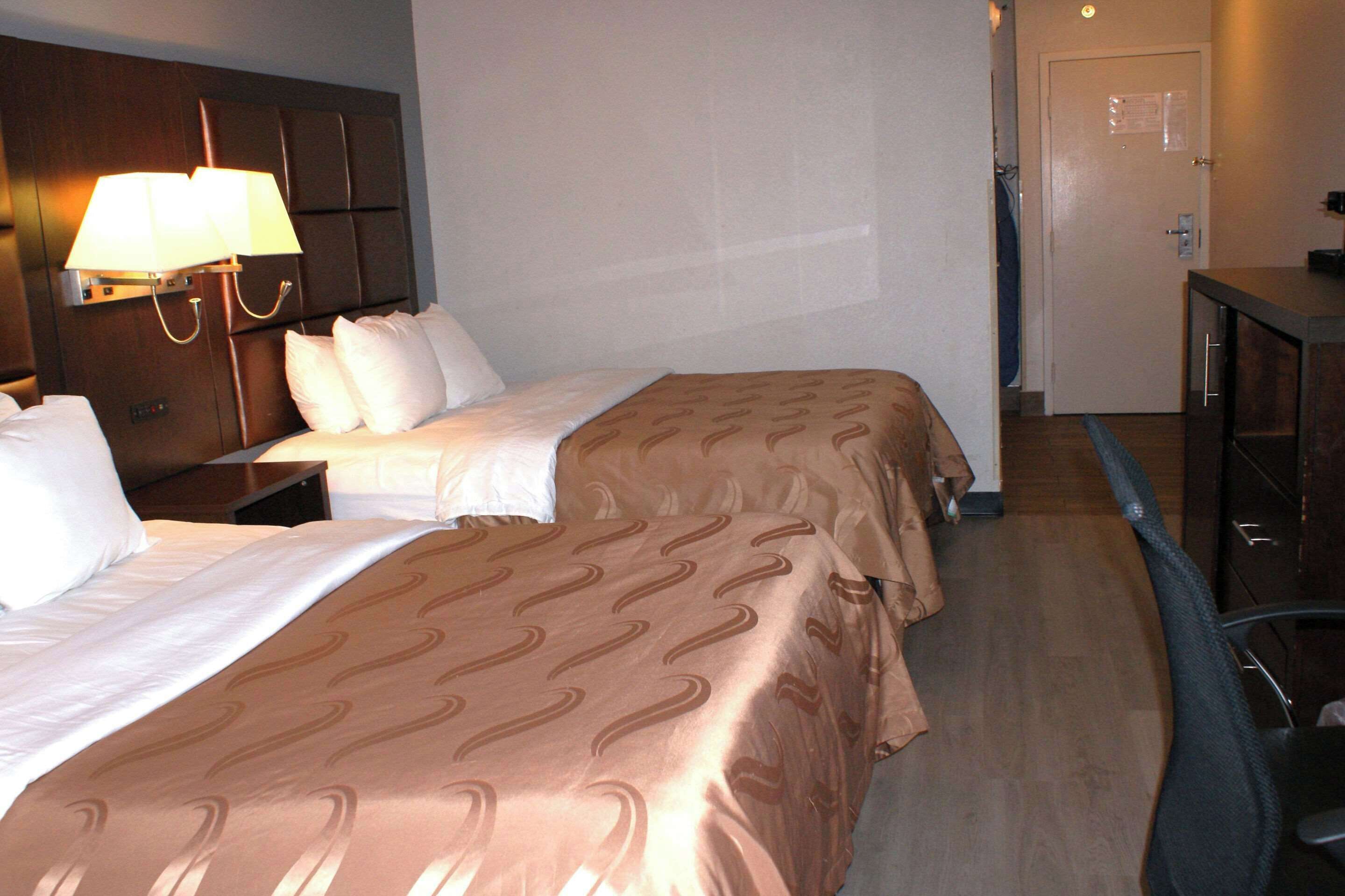 Room, 2 Queen Beds, Accessible, Non Smoking