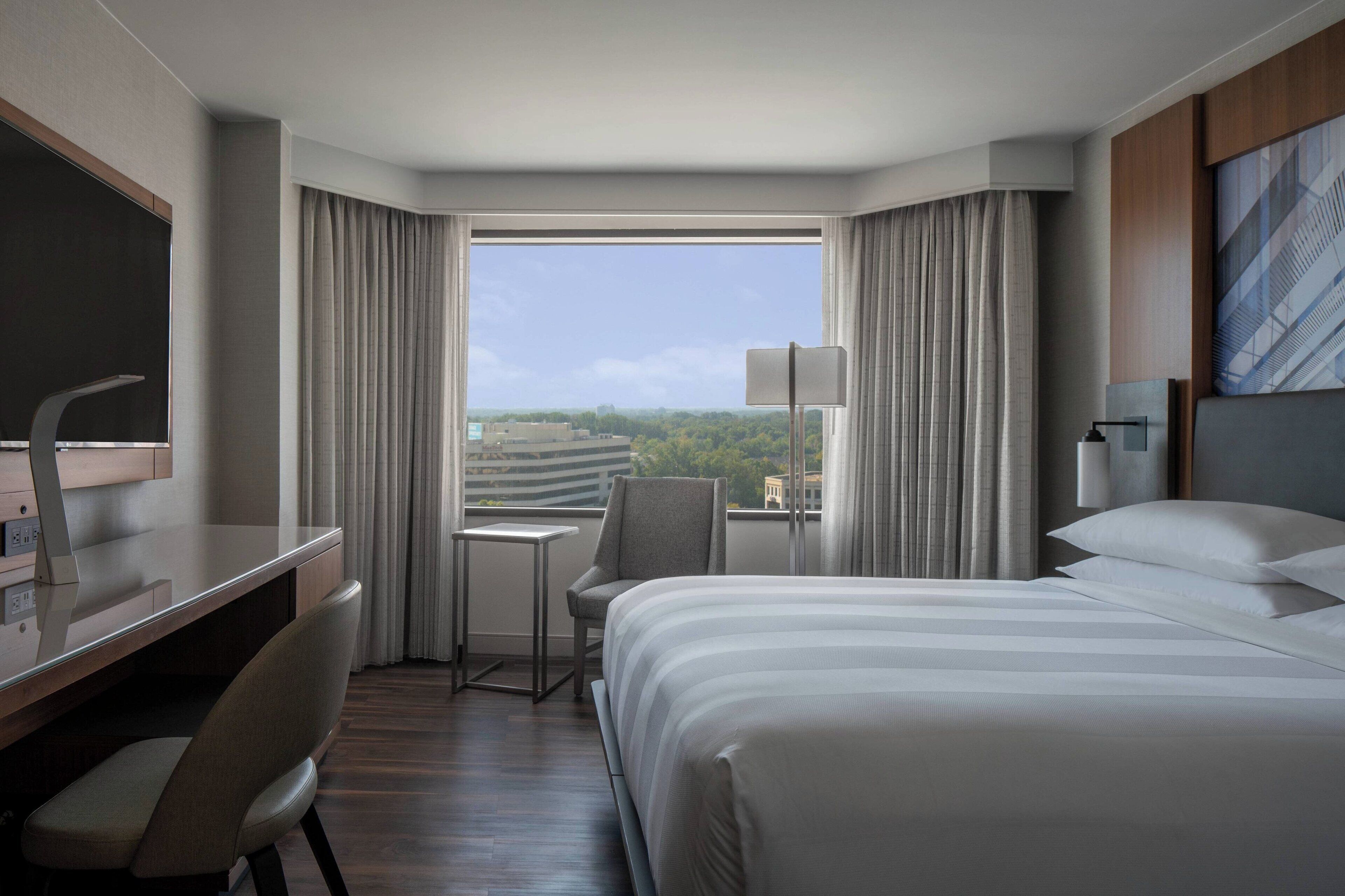 Superior Room, 1 King Bed
