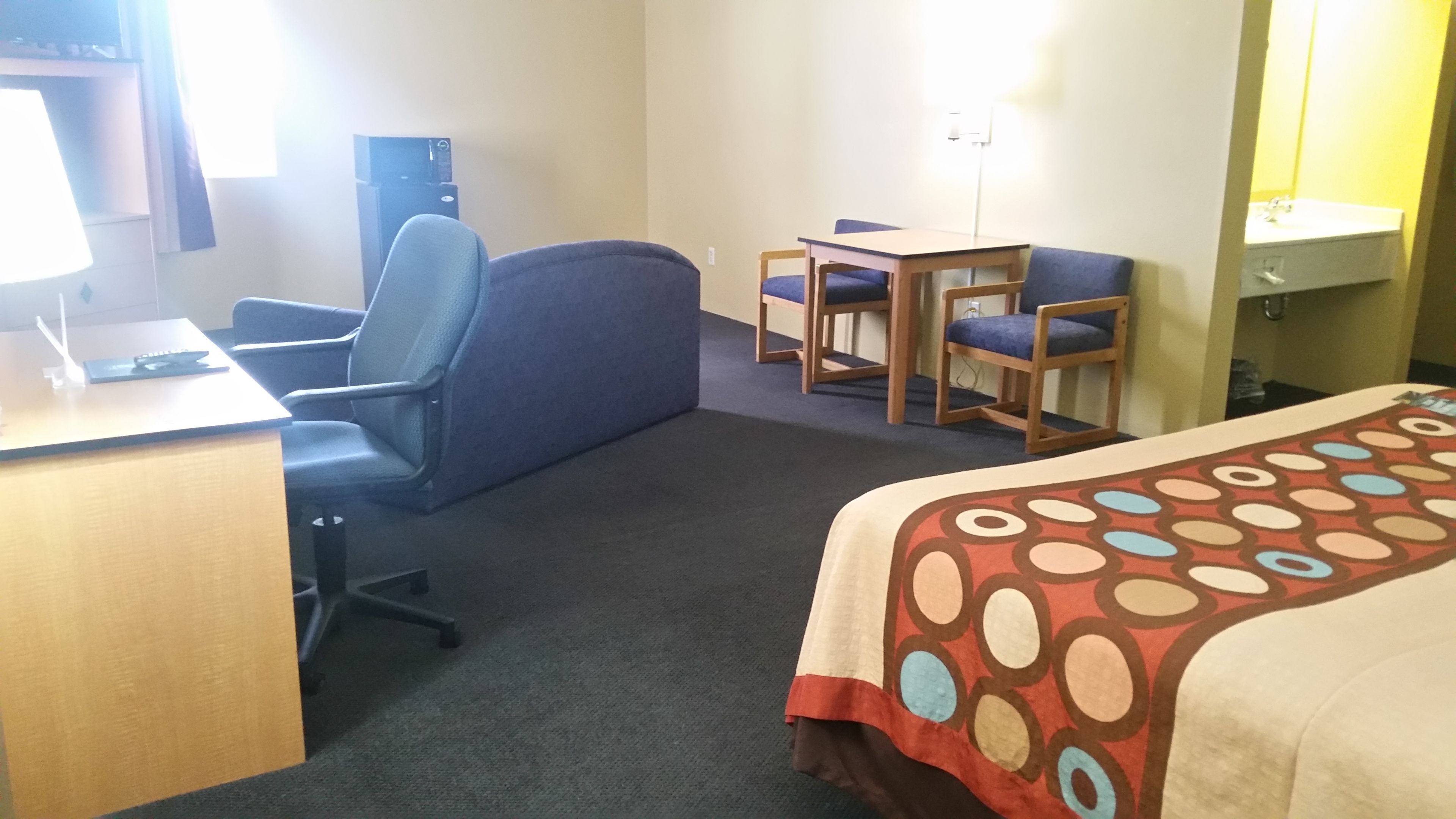 Superior Suite, 1 King Bed, Non Smoking (One-Bedroom Suite)