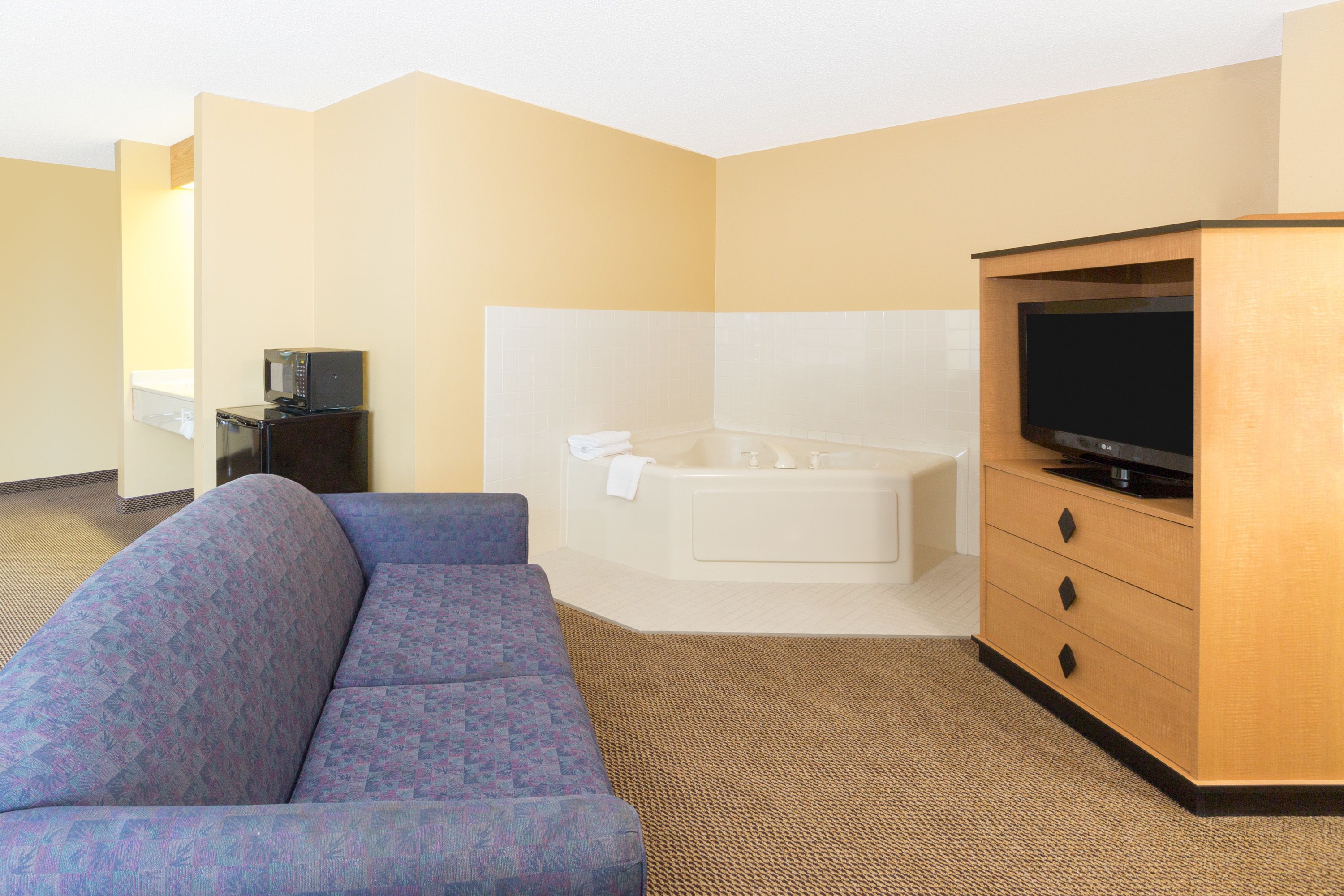 Superior Suite, 1 King Bed, Non Smoking (One-Bedroom Suite)