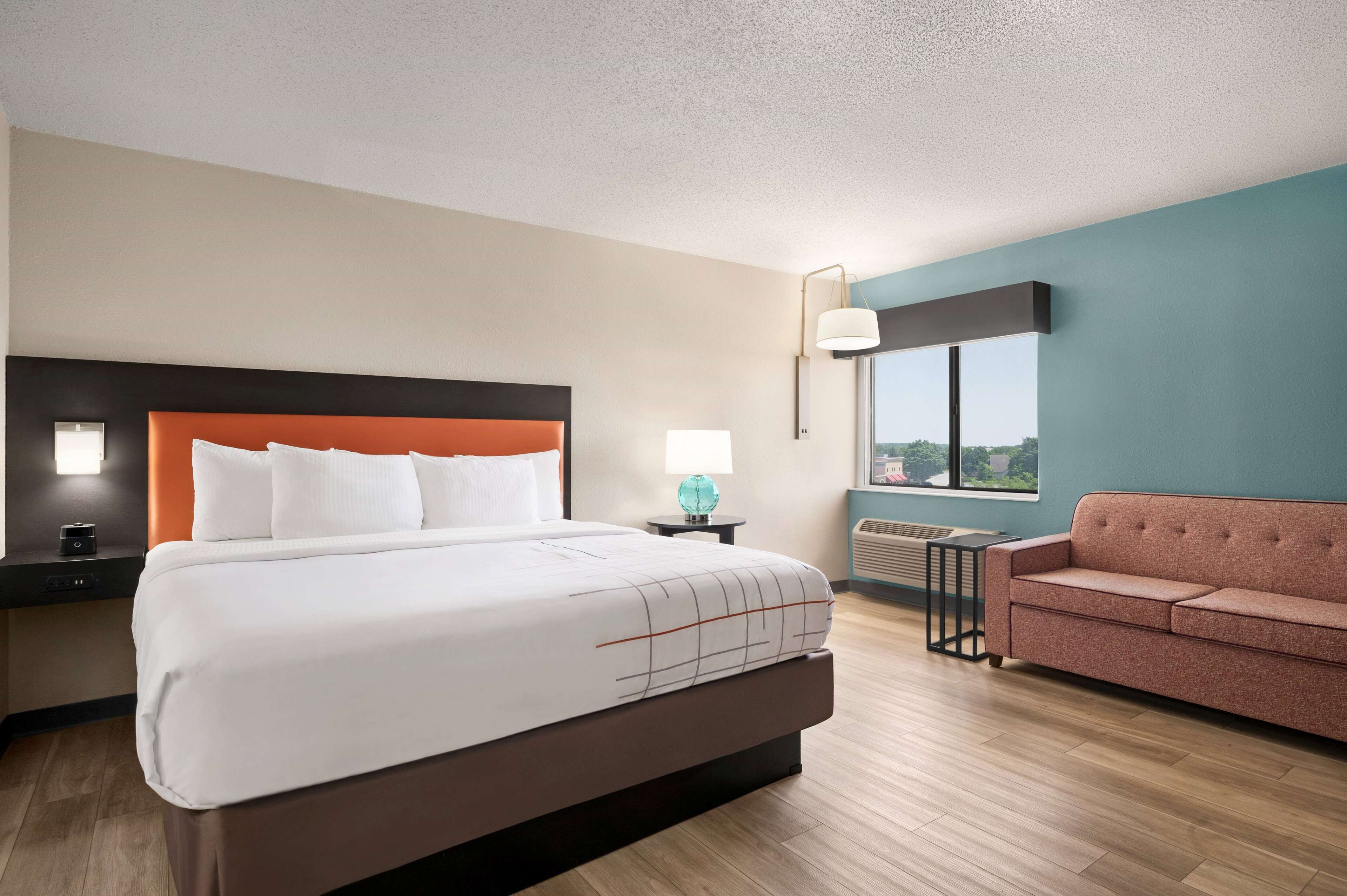 Deluxe Room, 1 King Bed (Executive)