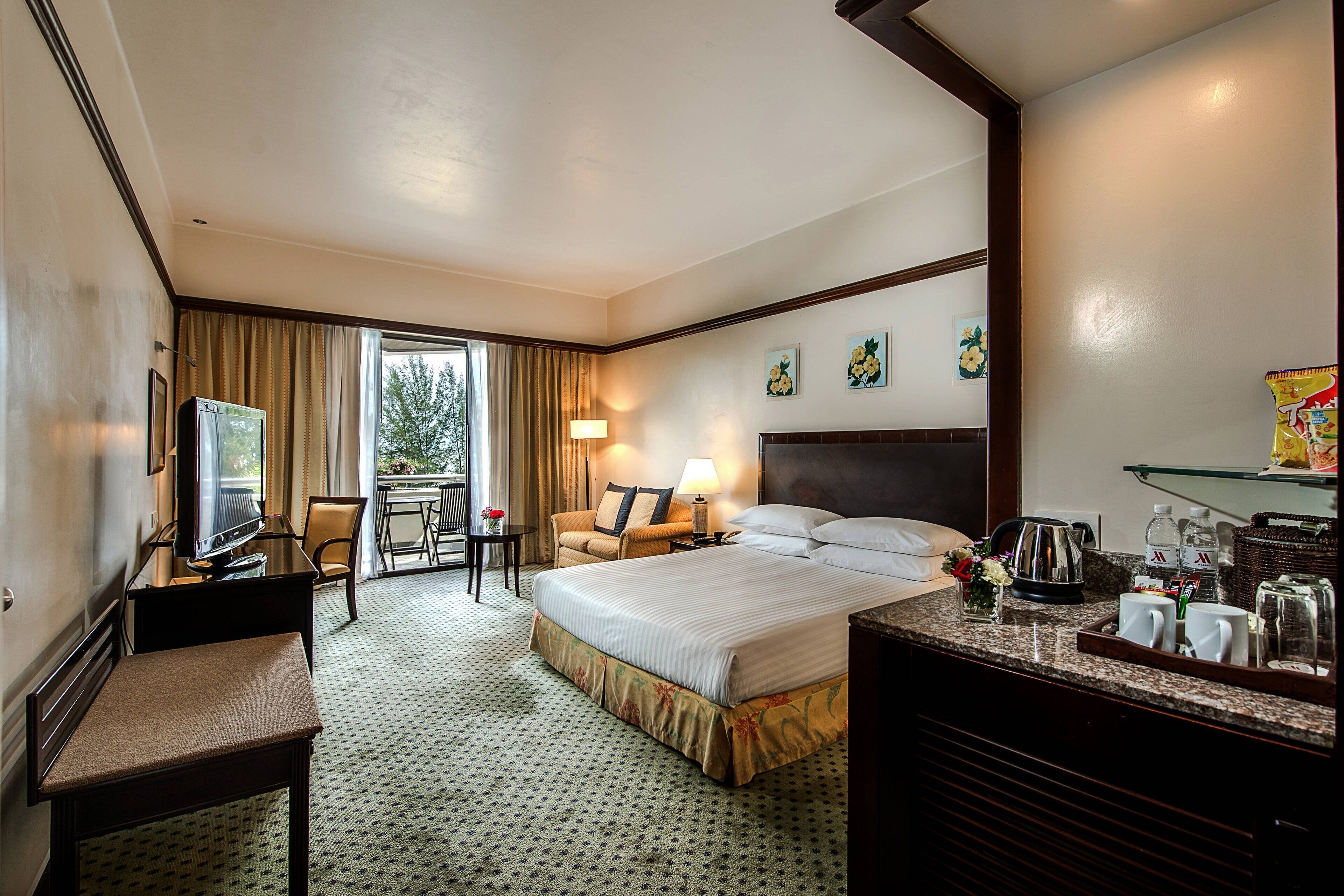 Deluxe Room, 1 King Bed, Balcony, Ocean View (Ocean View)