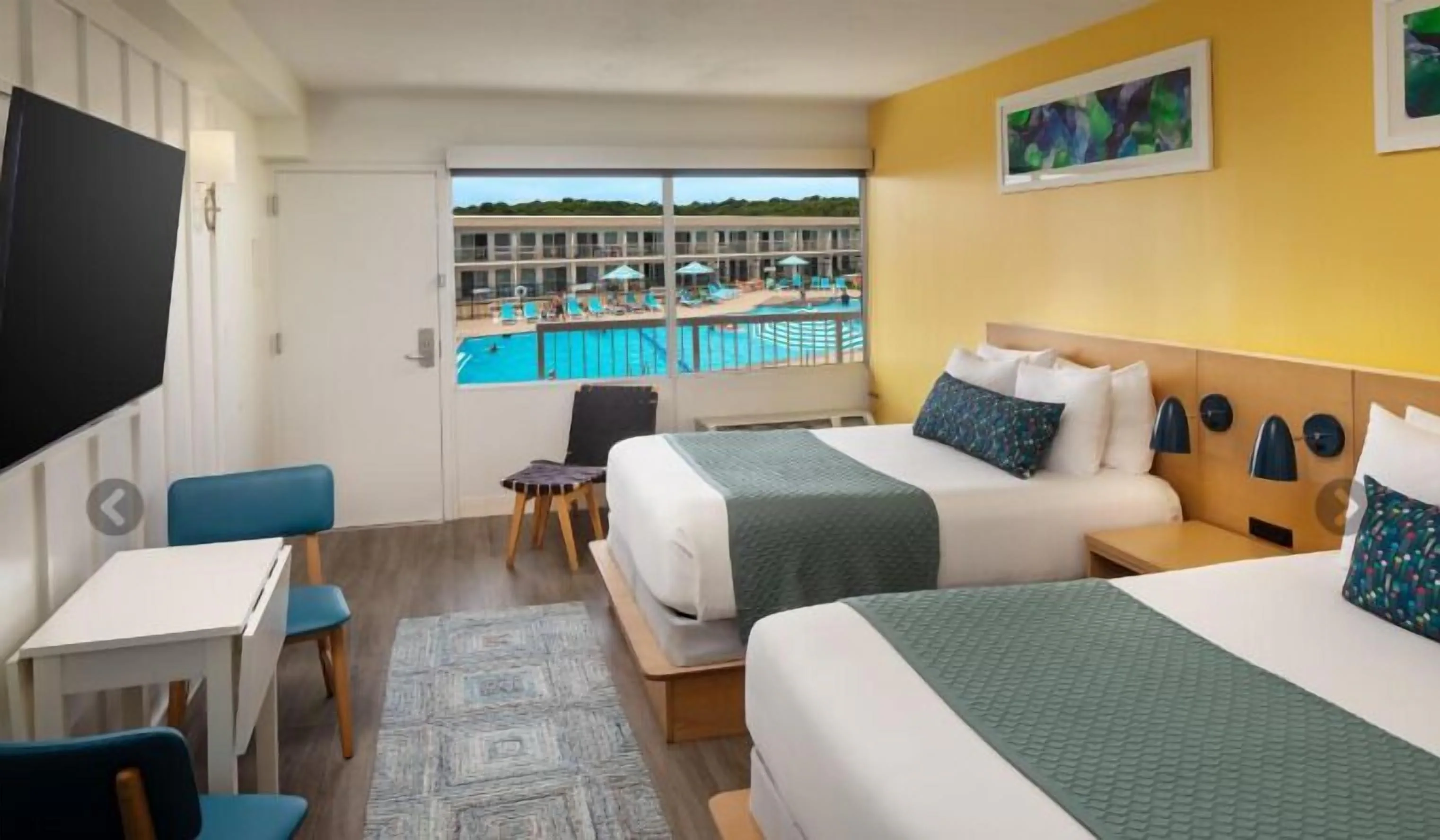 Room, 2 Double Beds, Courtyard View