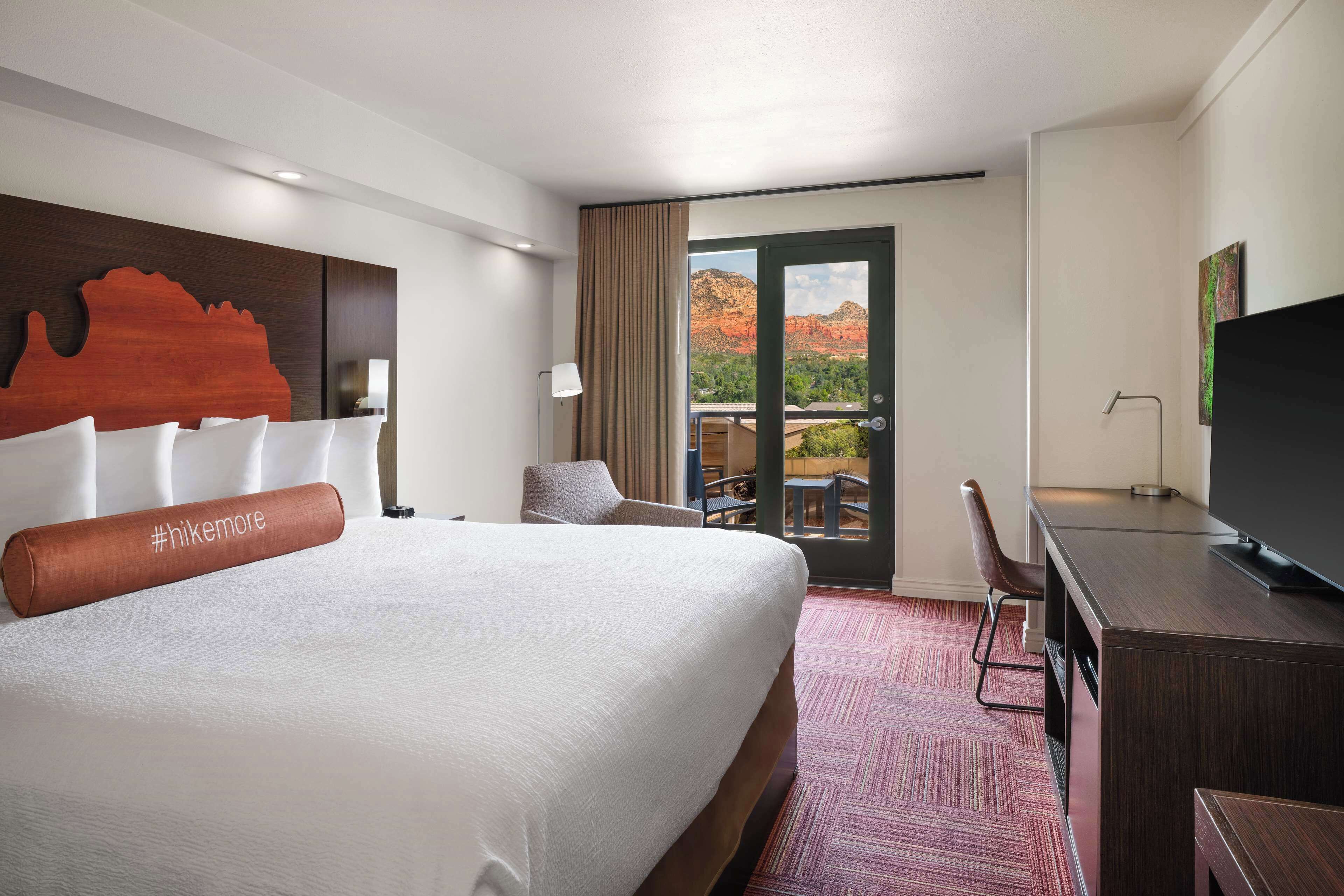 Standard Room, 1 King Bed, Balcony (View)