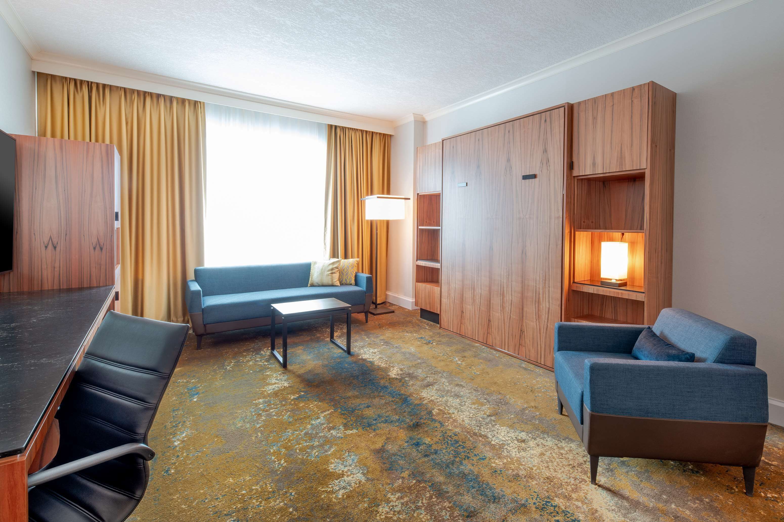 Regency, Suite, 1 King Bed