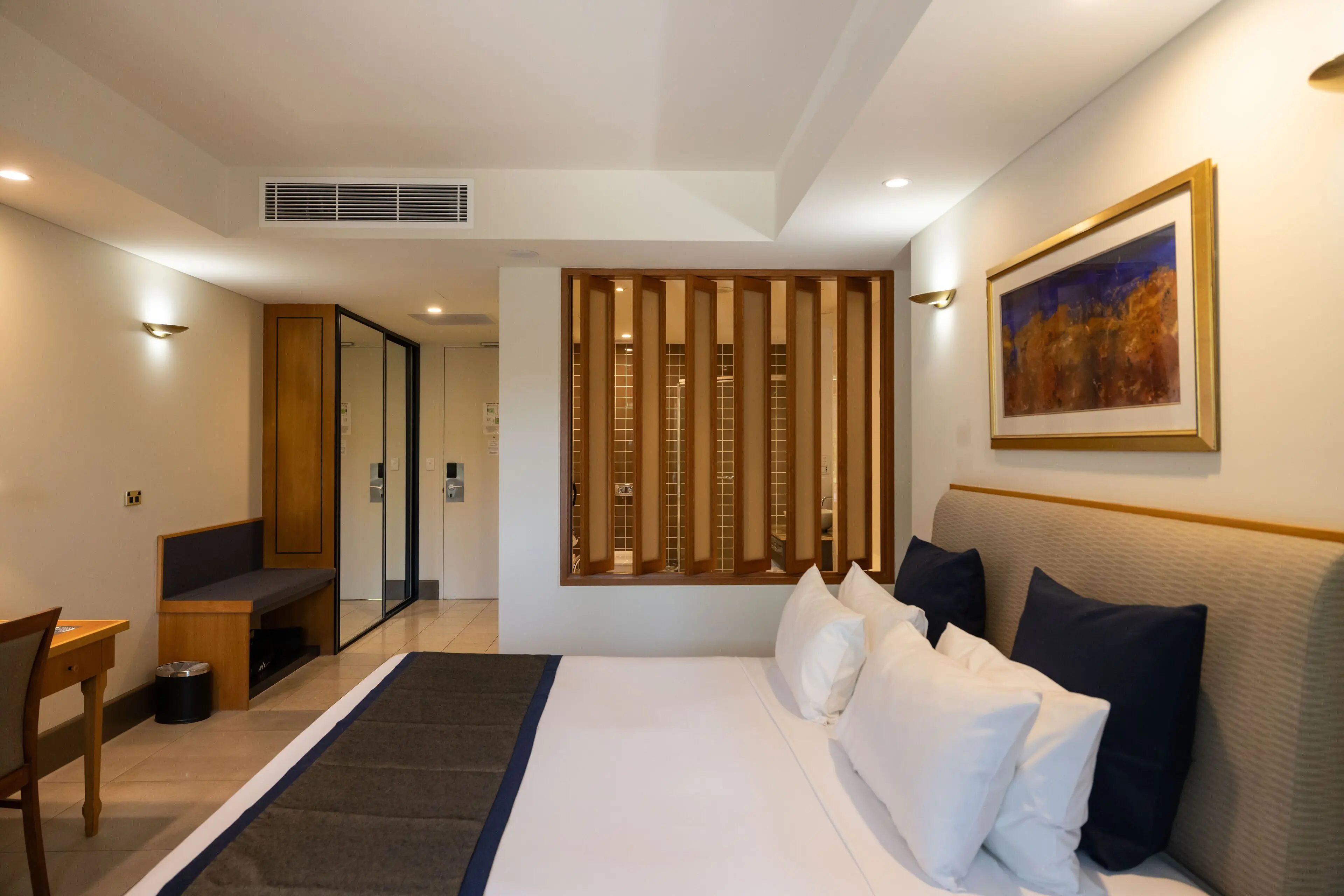 Superior Room, 1 King Bed Superior Room, 1 King Bed