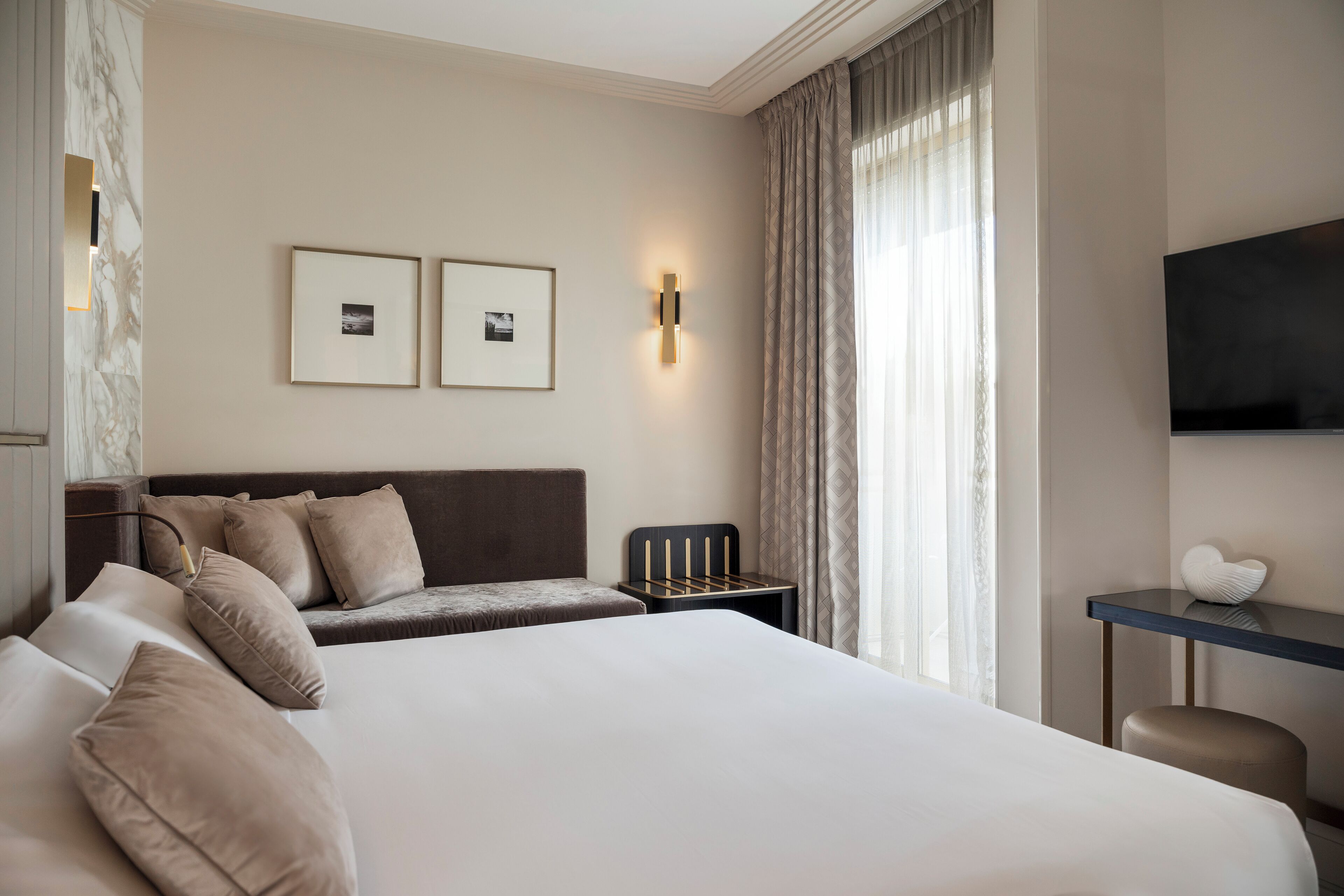 Superior Triple Room