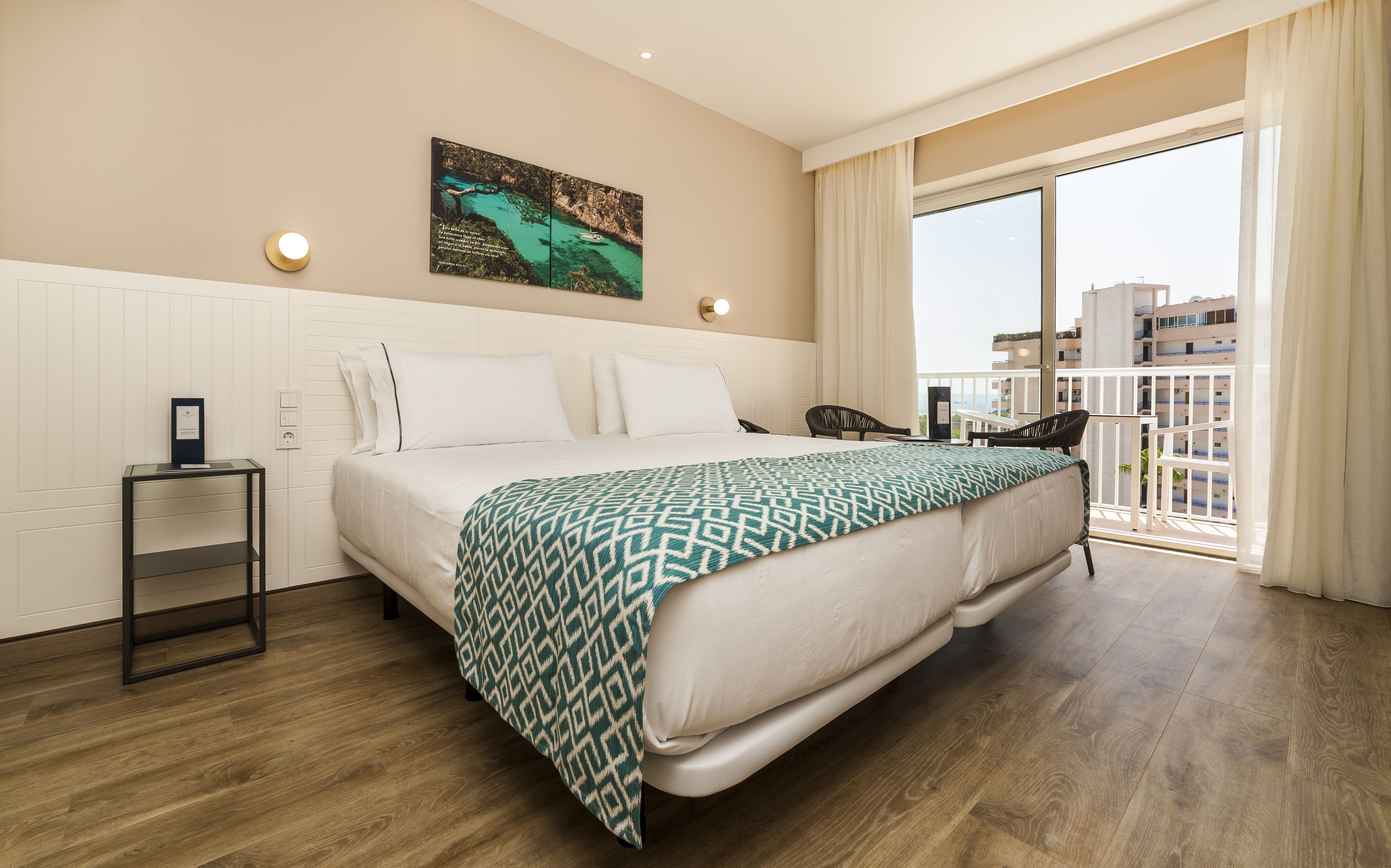 Double Room, Balcony (2 adults + 1 child)
