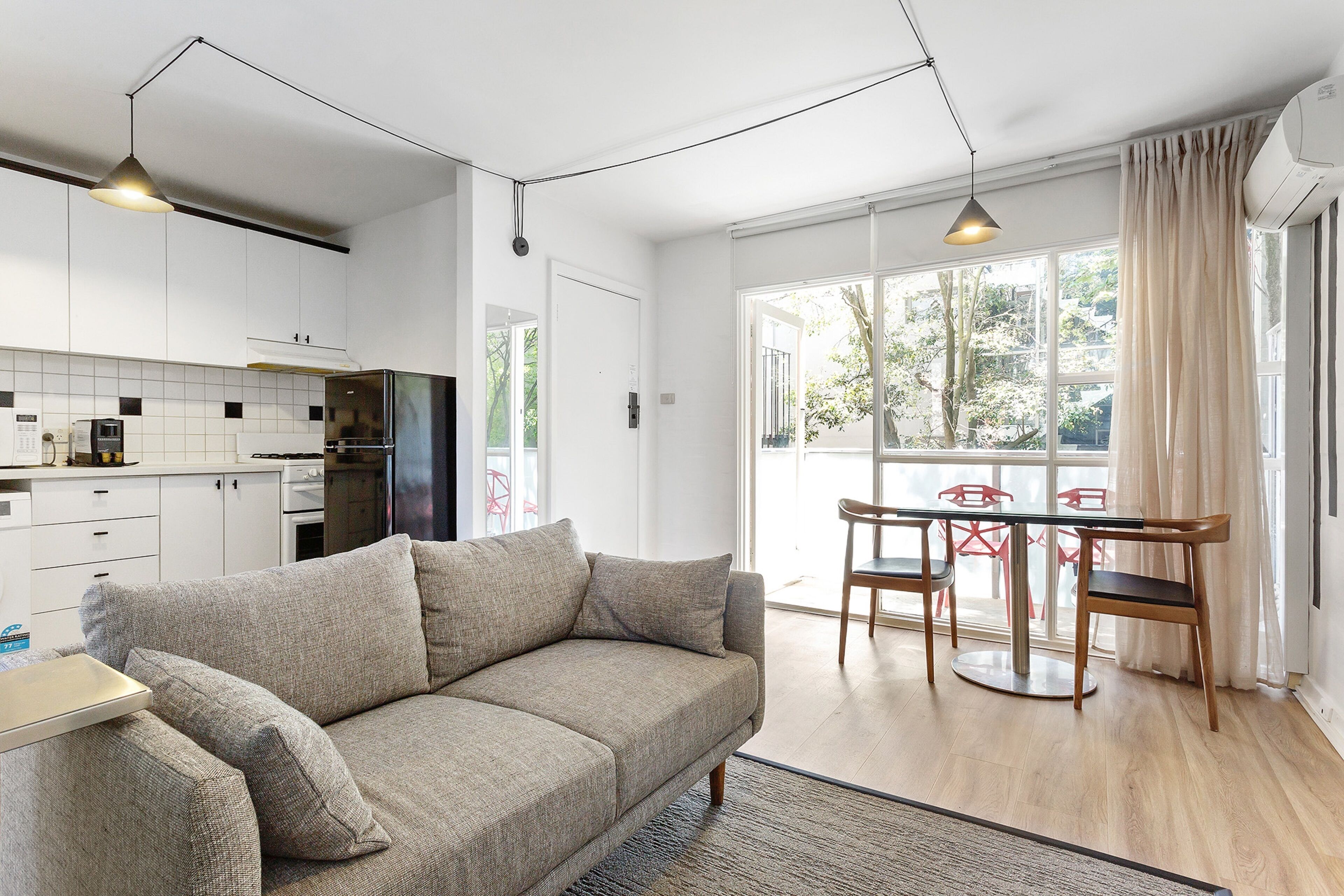 Pet Friendly One Bedroom Apartment