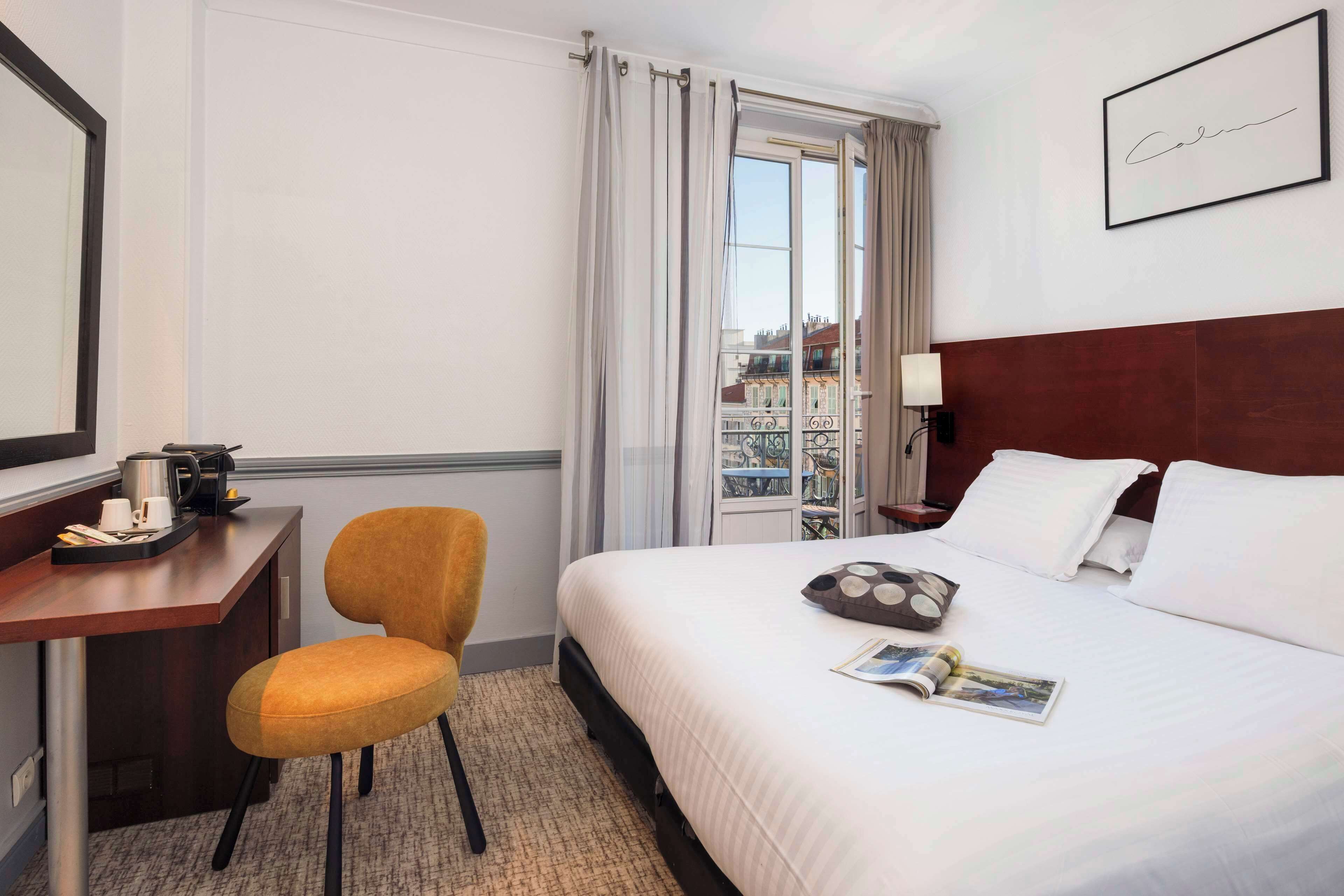 Superior Room, 1 King Bed, Non Smoking, Balcony (Twin bed on request)