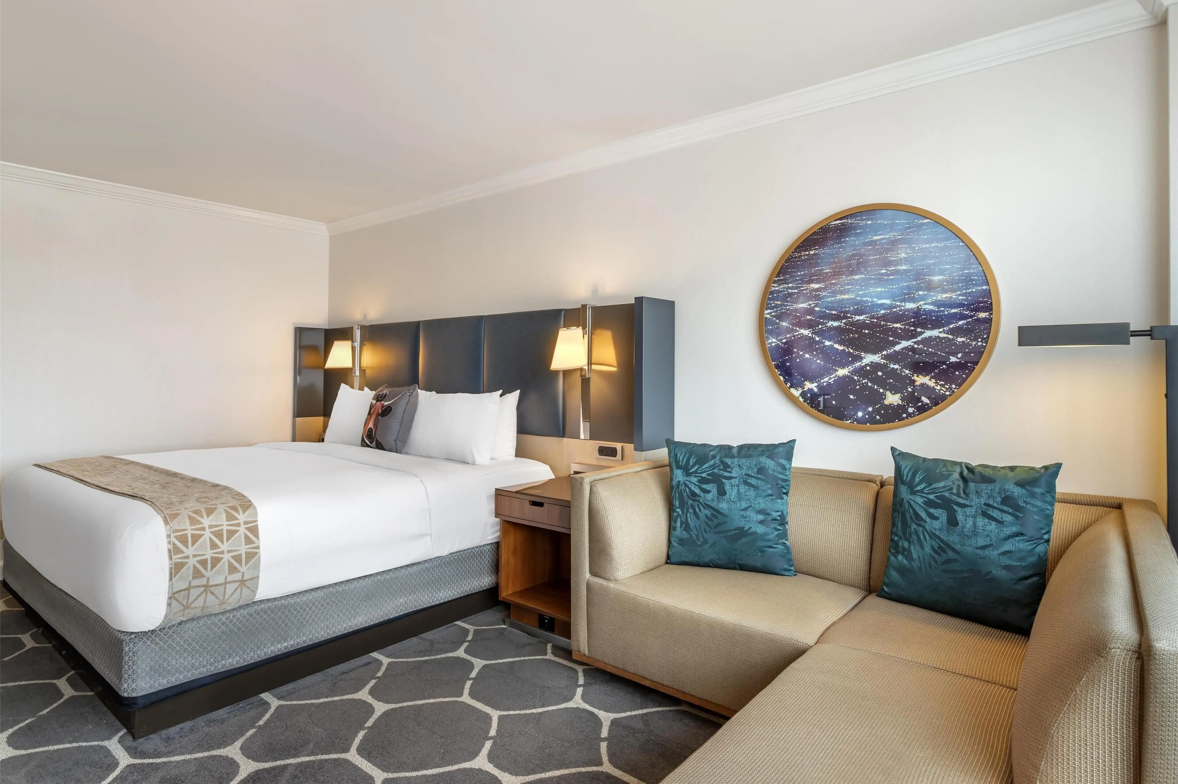 Room, 1 King Bed (Preferred) Room, 1 King Bed (Preferred)