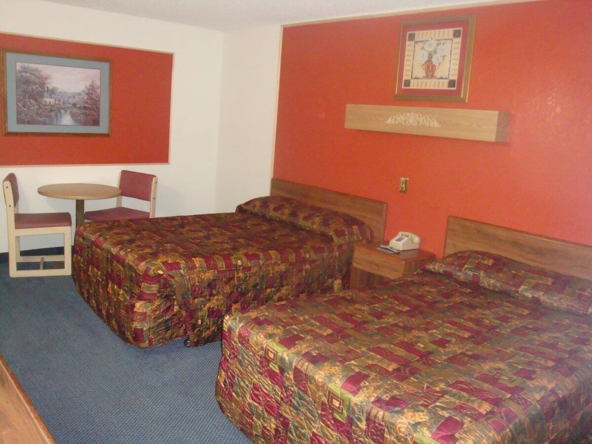 Room, 2 Queen Beds, Non Smoking