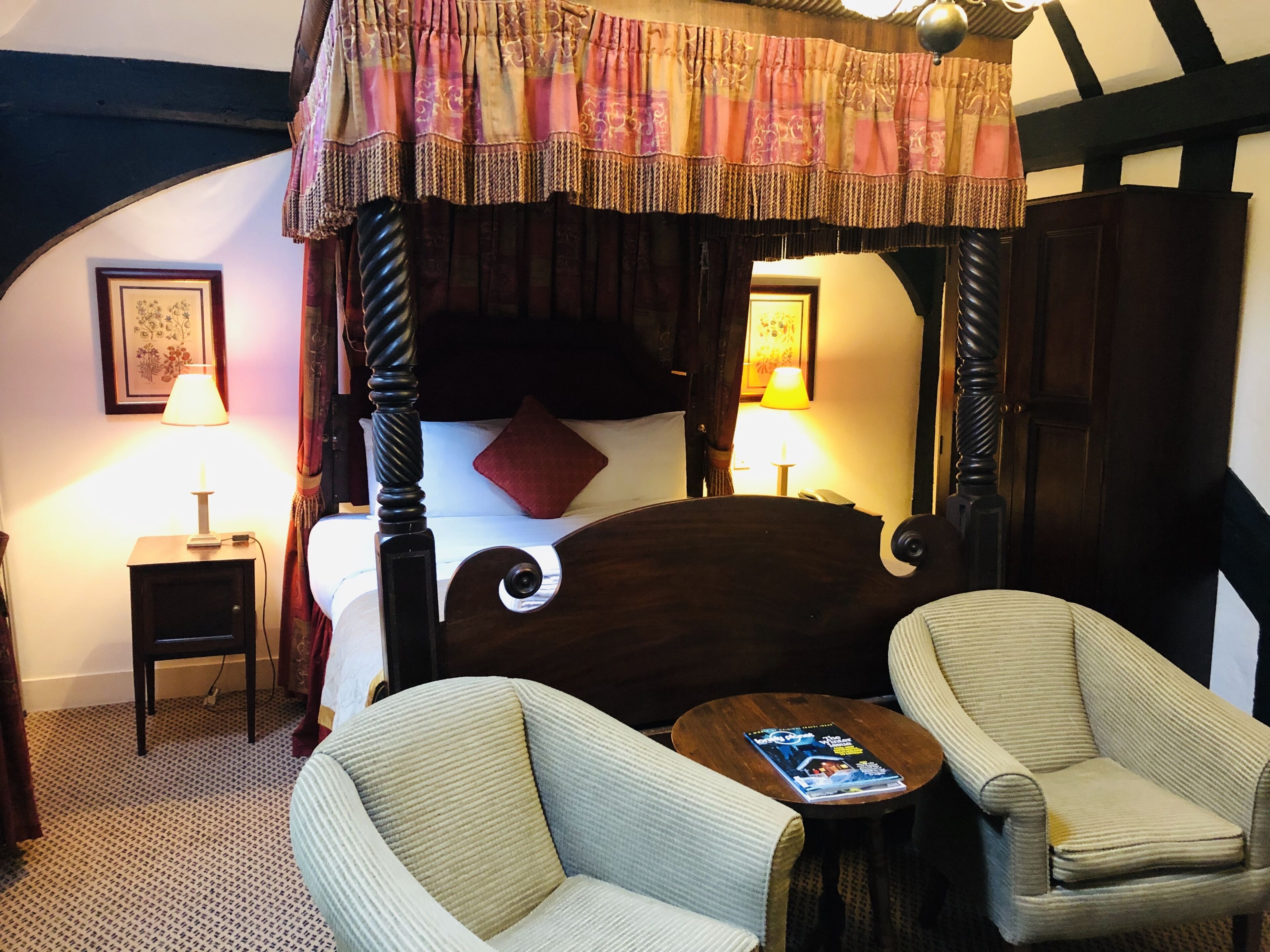 Executive Room (Four Poster)