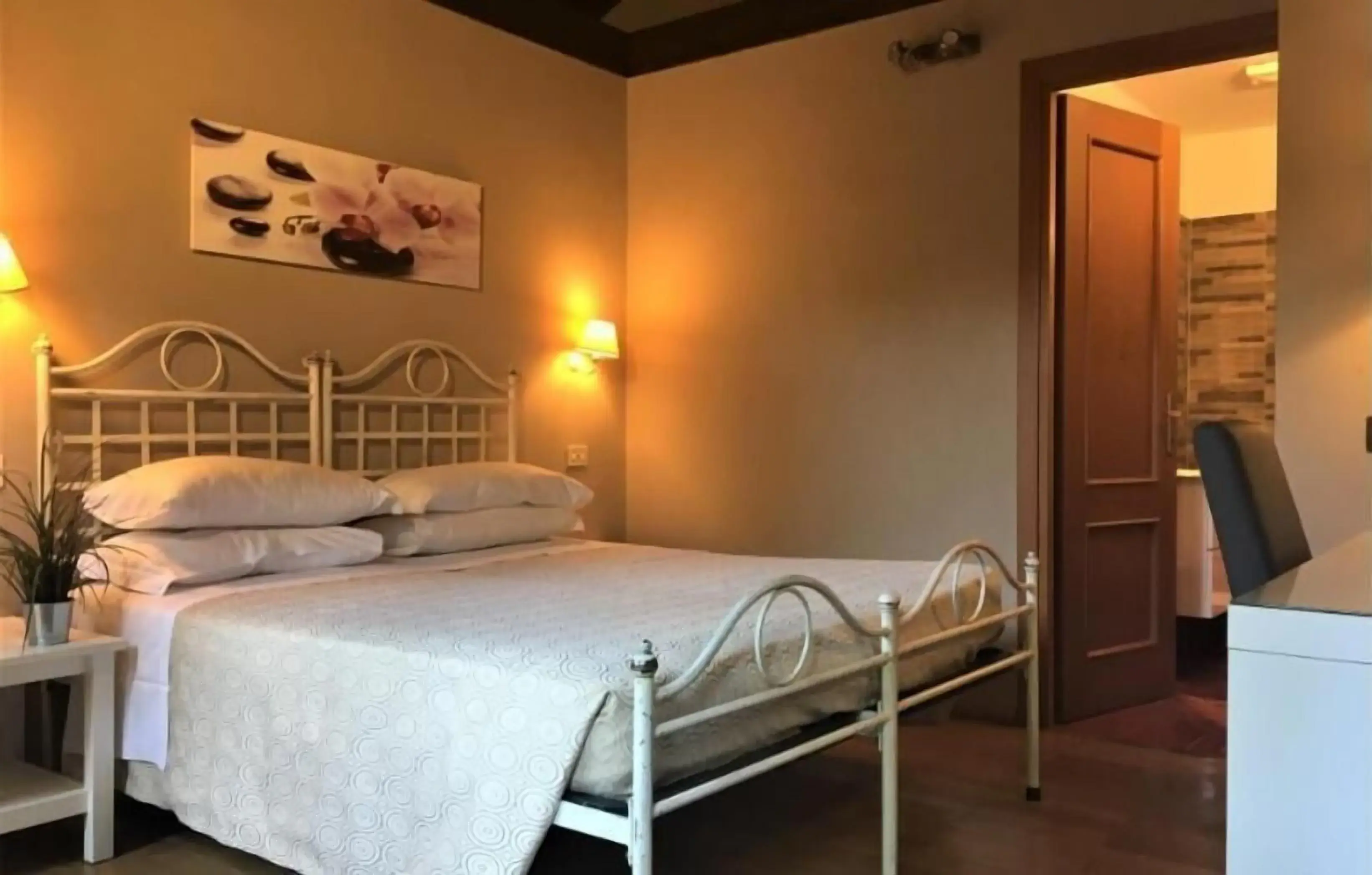 Standard Double Room, 1 Queen Bed Standard Double Room, 1 Queen Bed