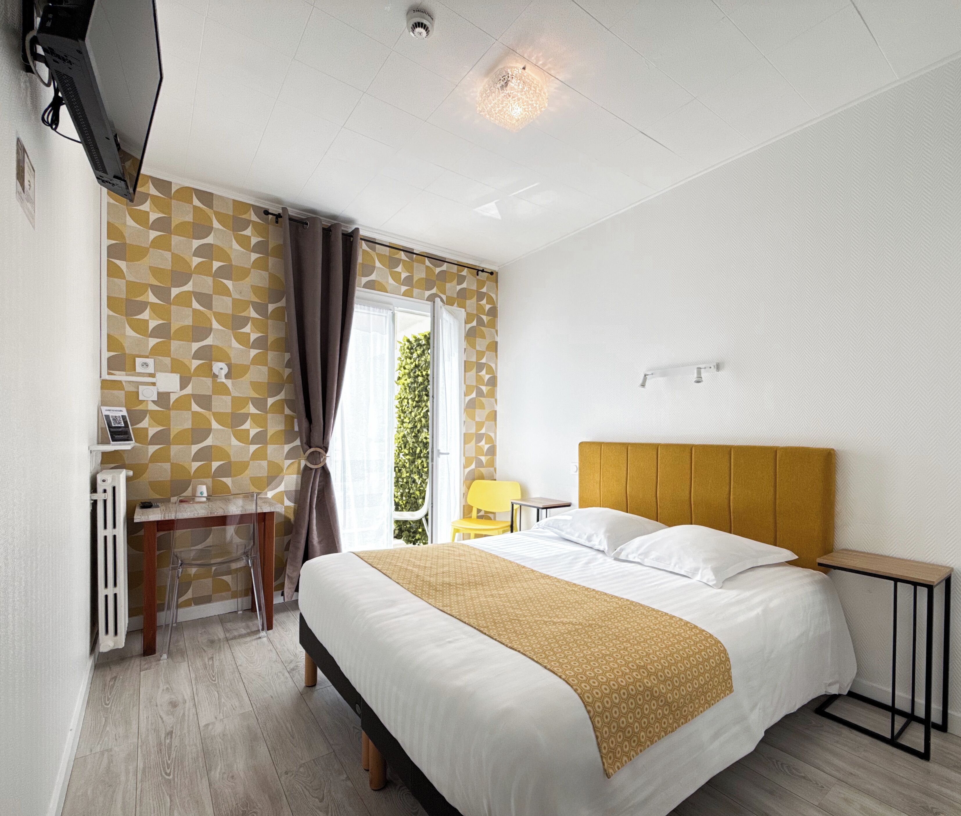 Deluxe Double Room, Balcony, Courtyard View