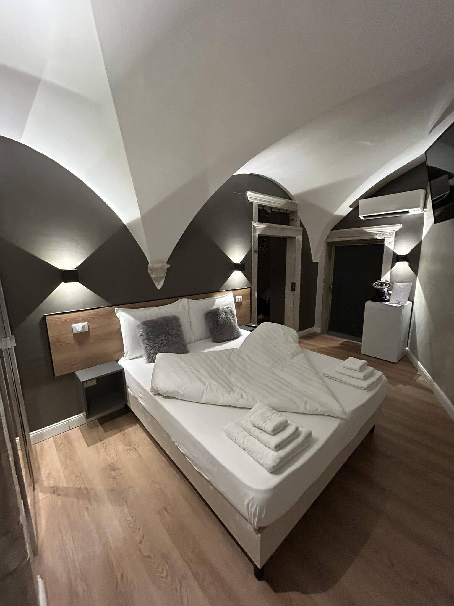 Exclusive Room