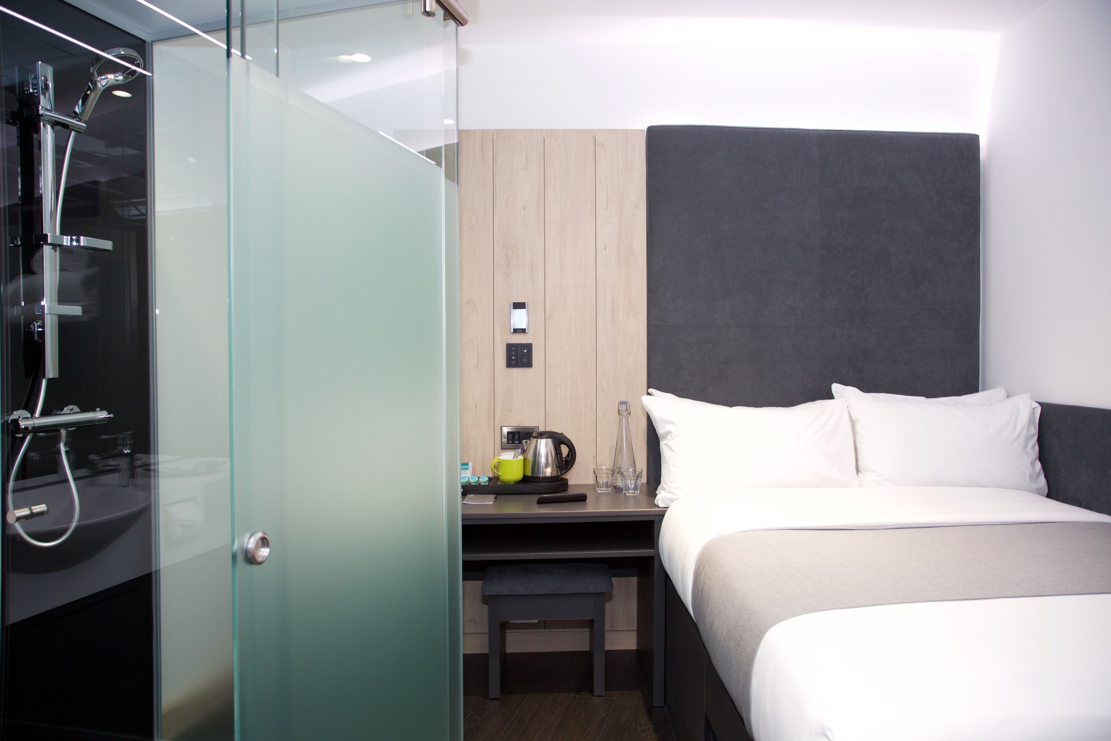 Double Room, No Windows