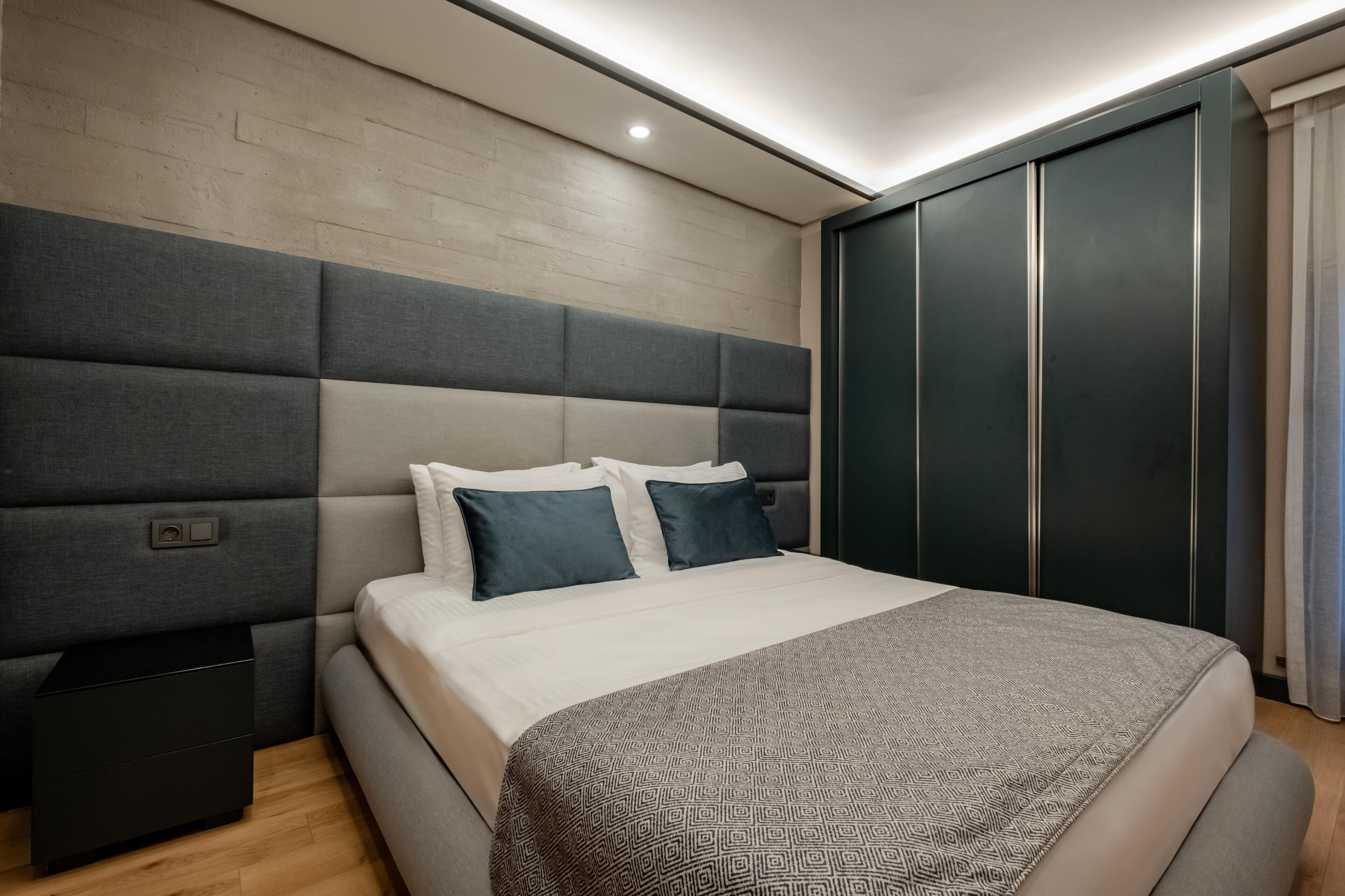 One-Bedroom Suite (Basement Floor)