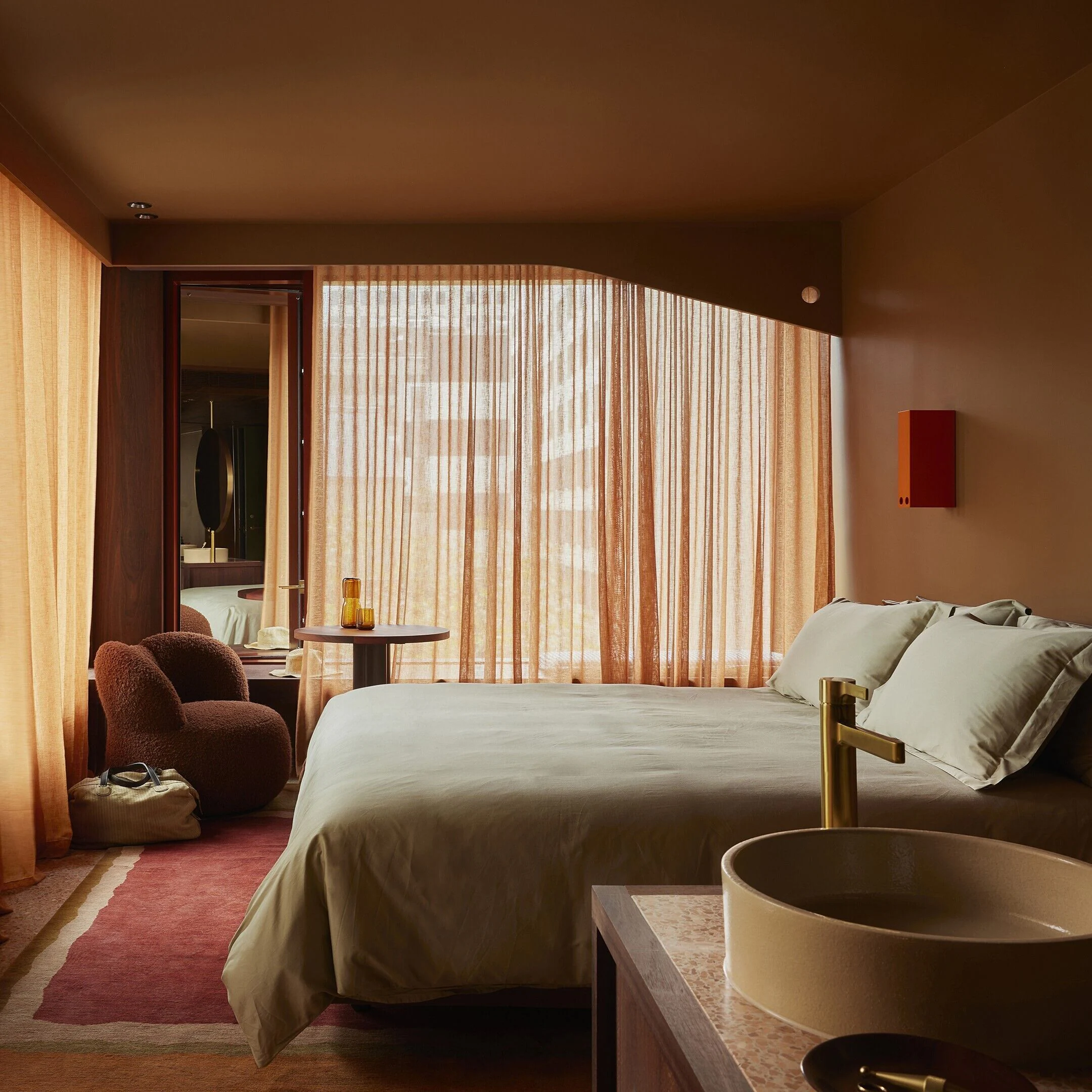 Room, 1 King Bed (VIP)
