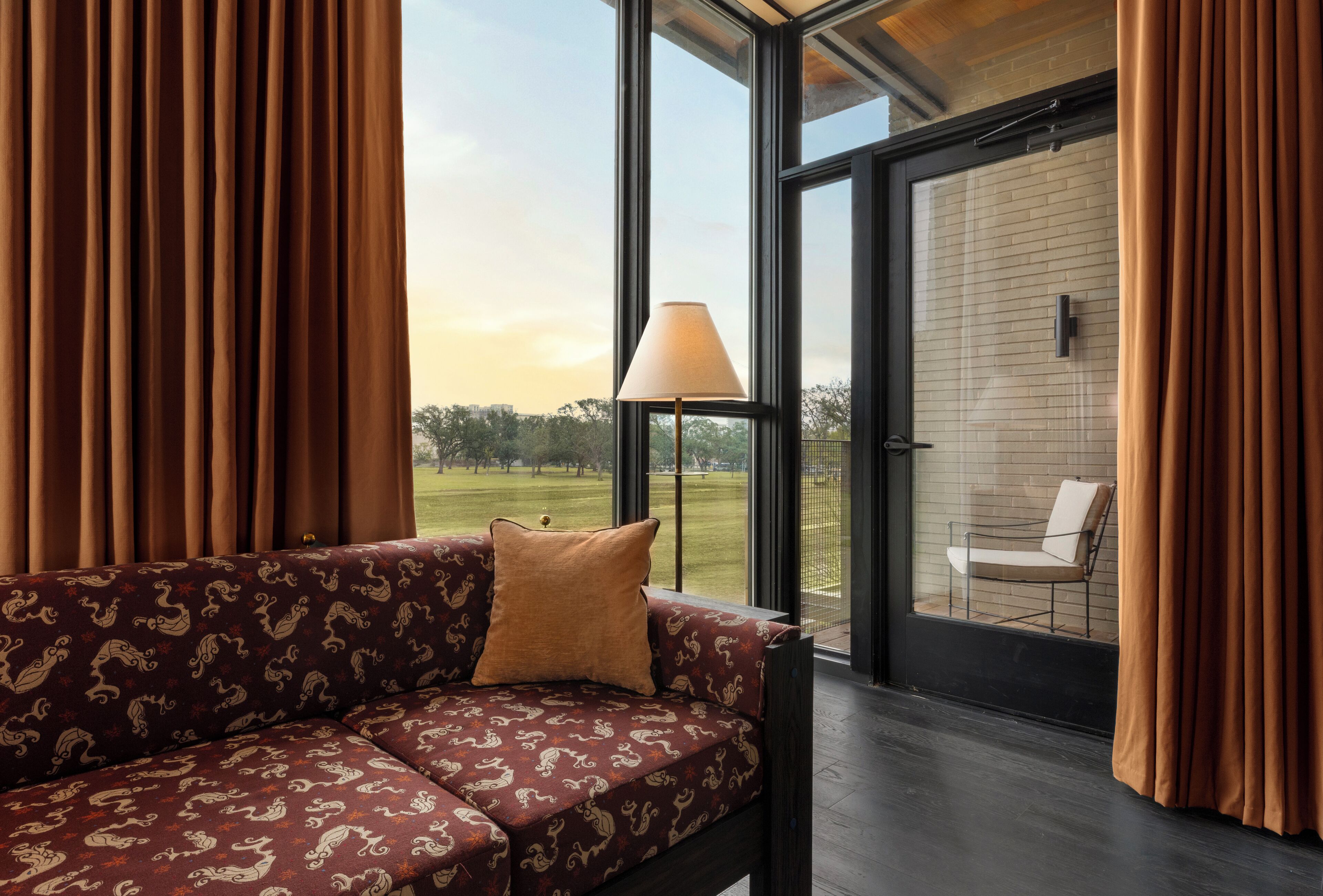Deluxe Room, 1 King Bed, Terrace