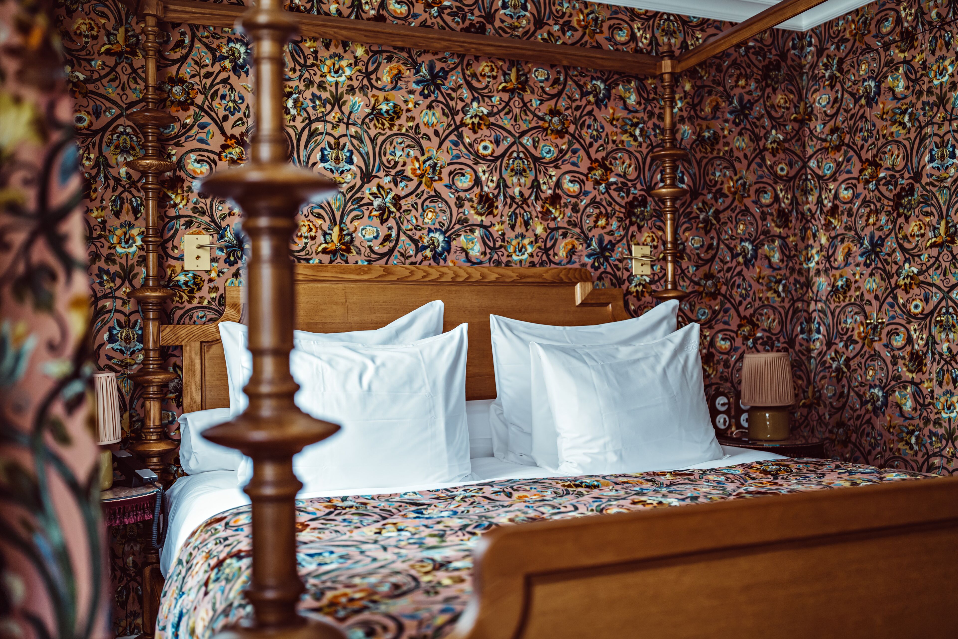 Superior parisian room