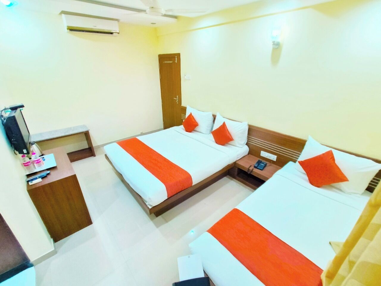 Deluxe Triple Room