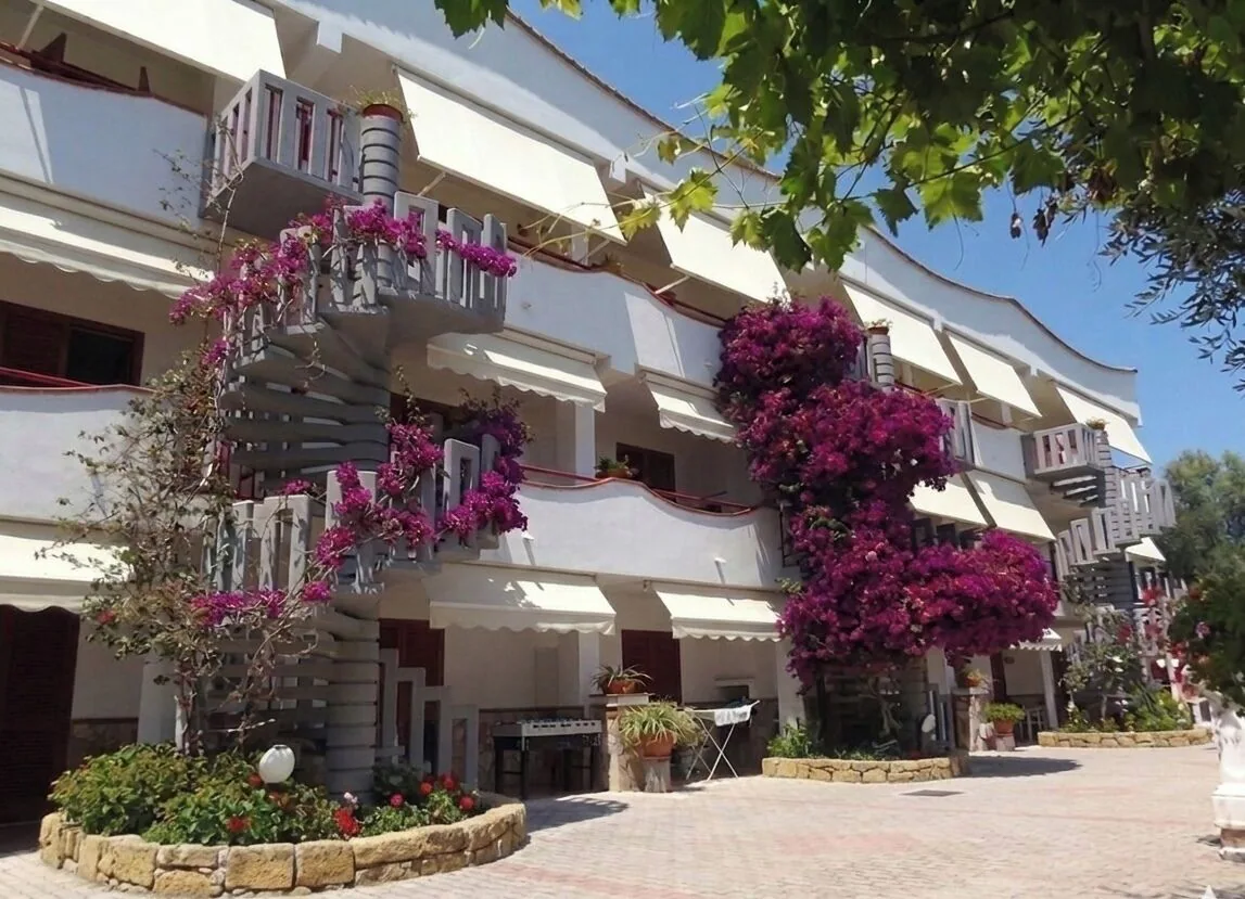 Standard Apartment, 1 Bedroom, Air conditioning, Courtyard View