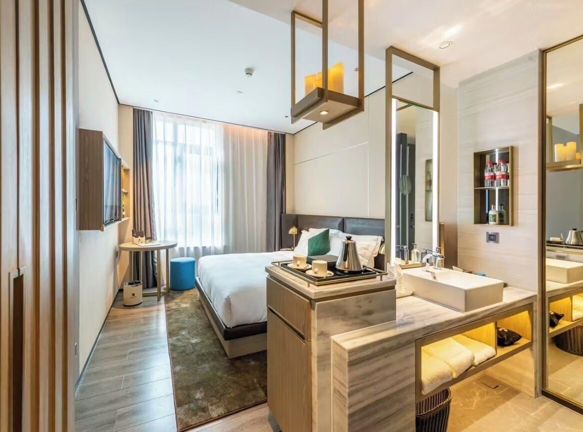 Business Double Room, City View