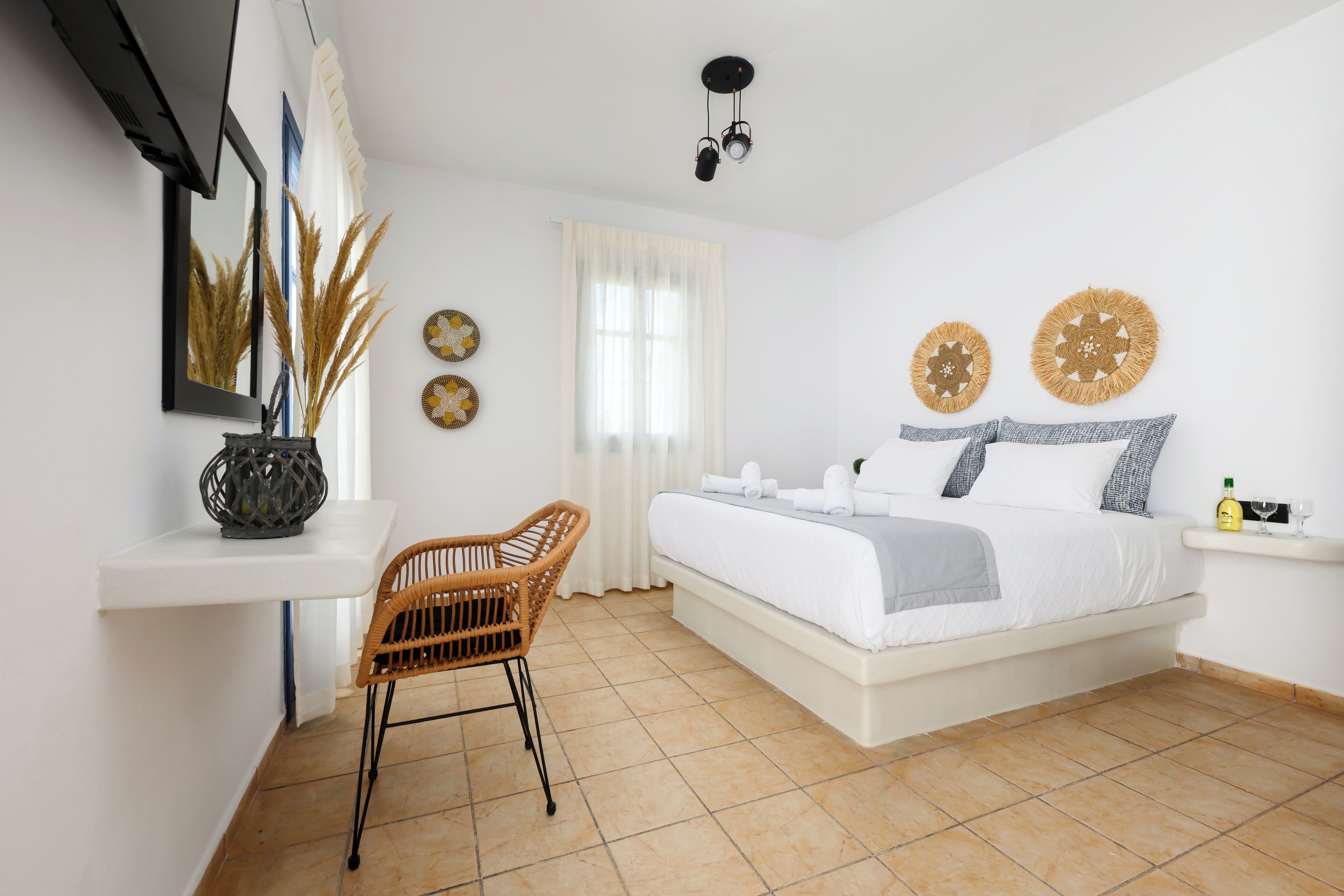 Deluxe Double Room, 1 King Bed, Oceanfront