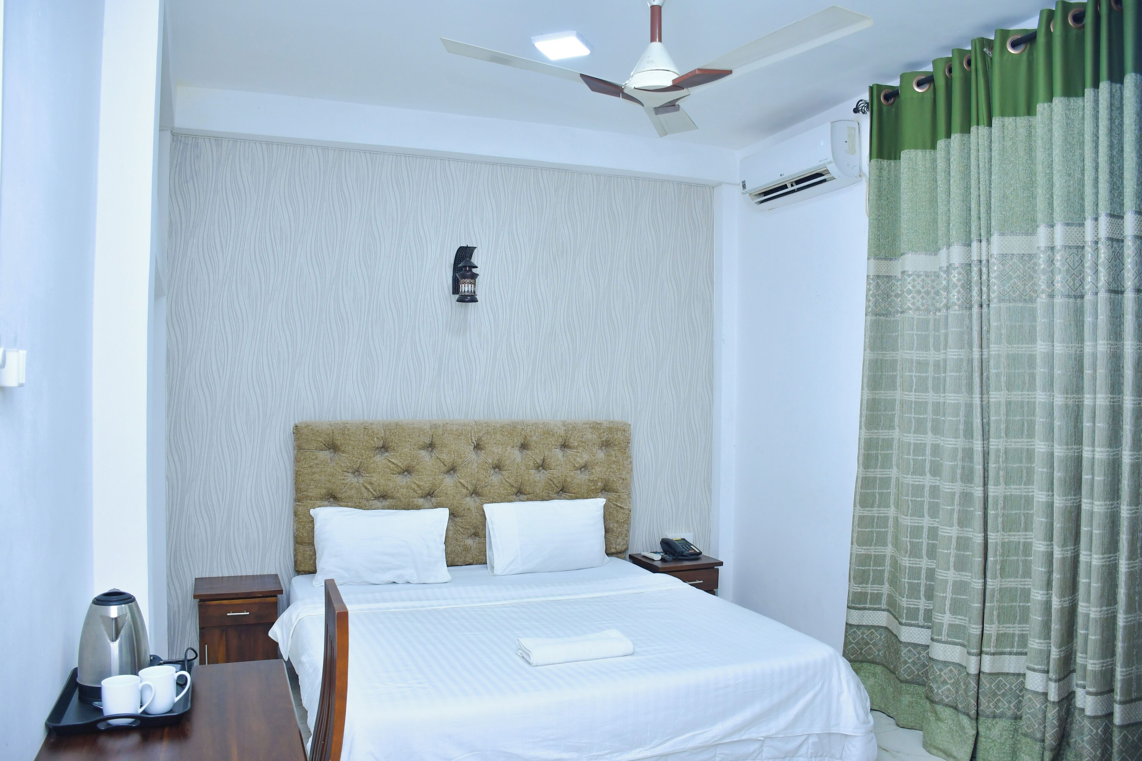 Luxury Double Room, Balcony, City View