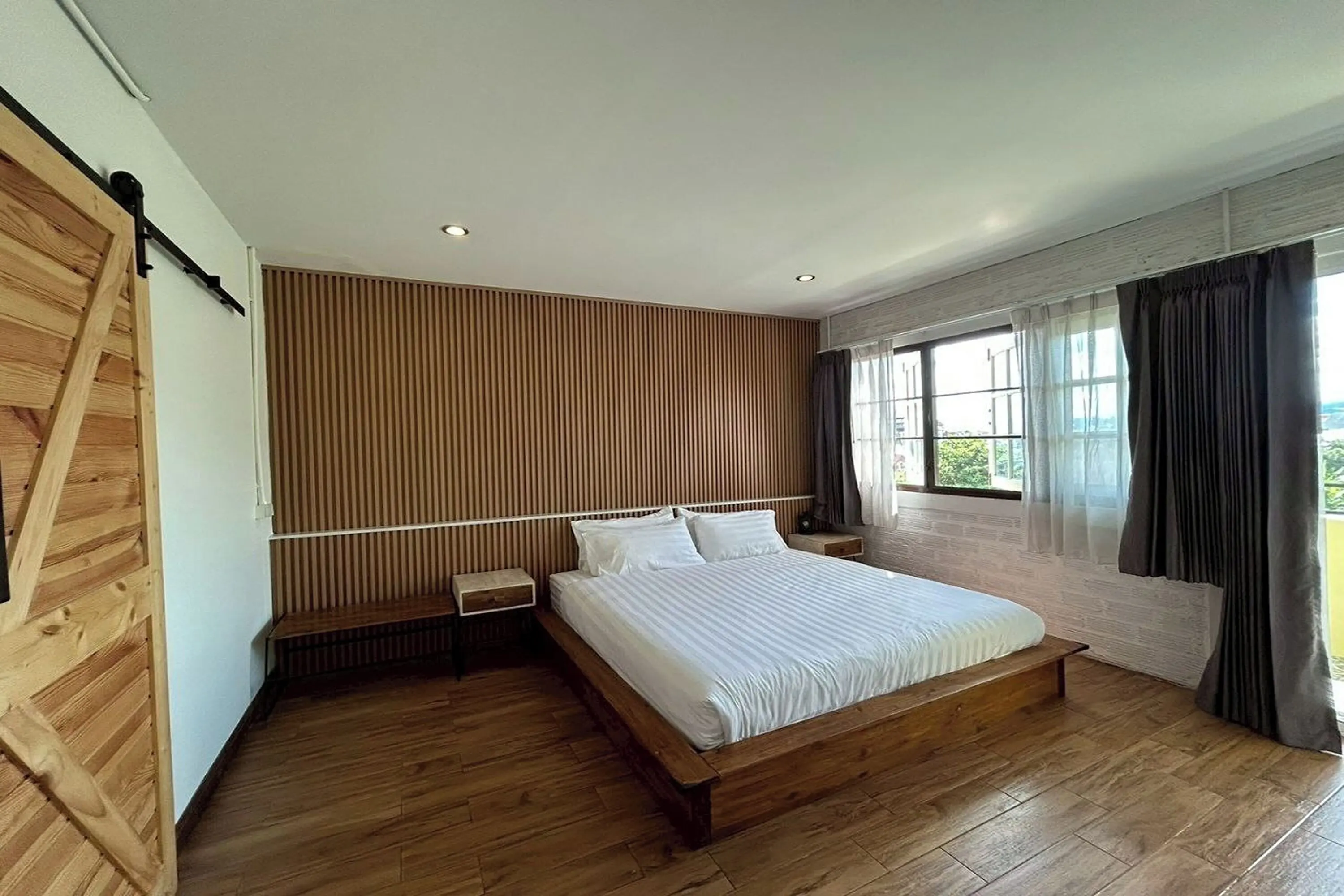 Double Room Double Room